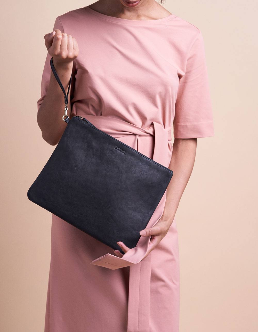 Scottie-Maxi-Black-2-1