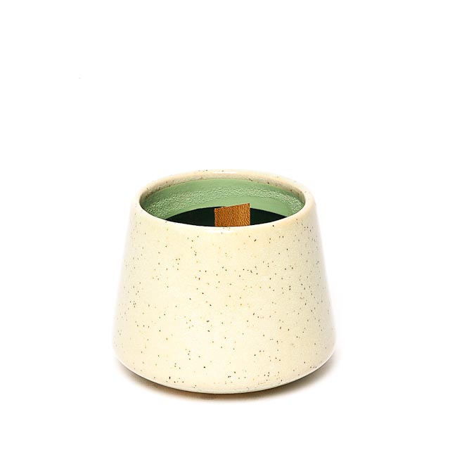Paju_Slug_candle_mint_Paju_ScentedCandles