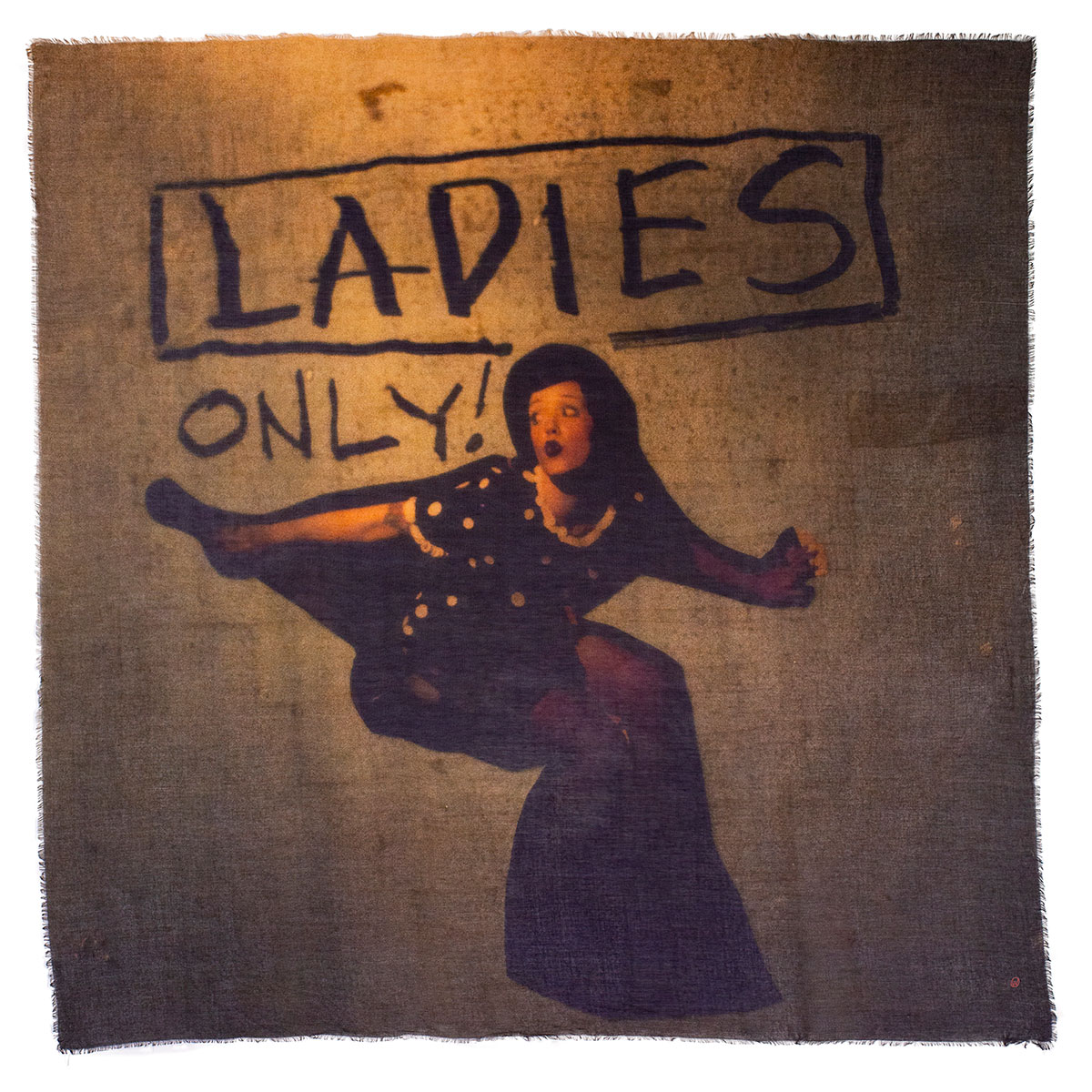 walldog_scarf_ela_ladies_only
