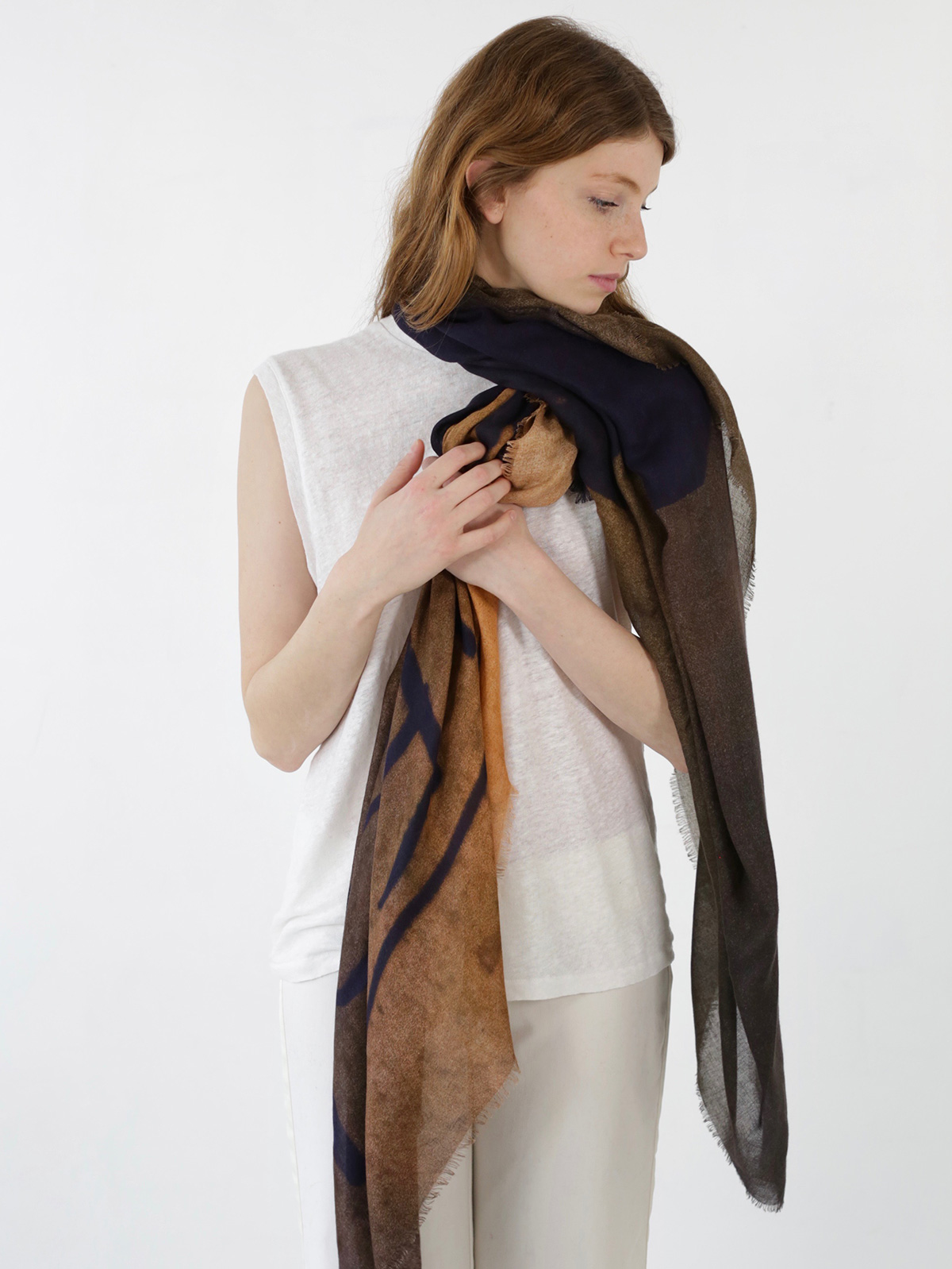walldog_scarf_ela_ladies_only_1