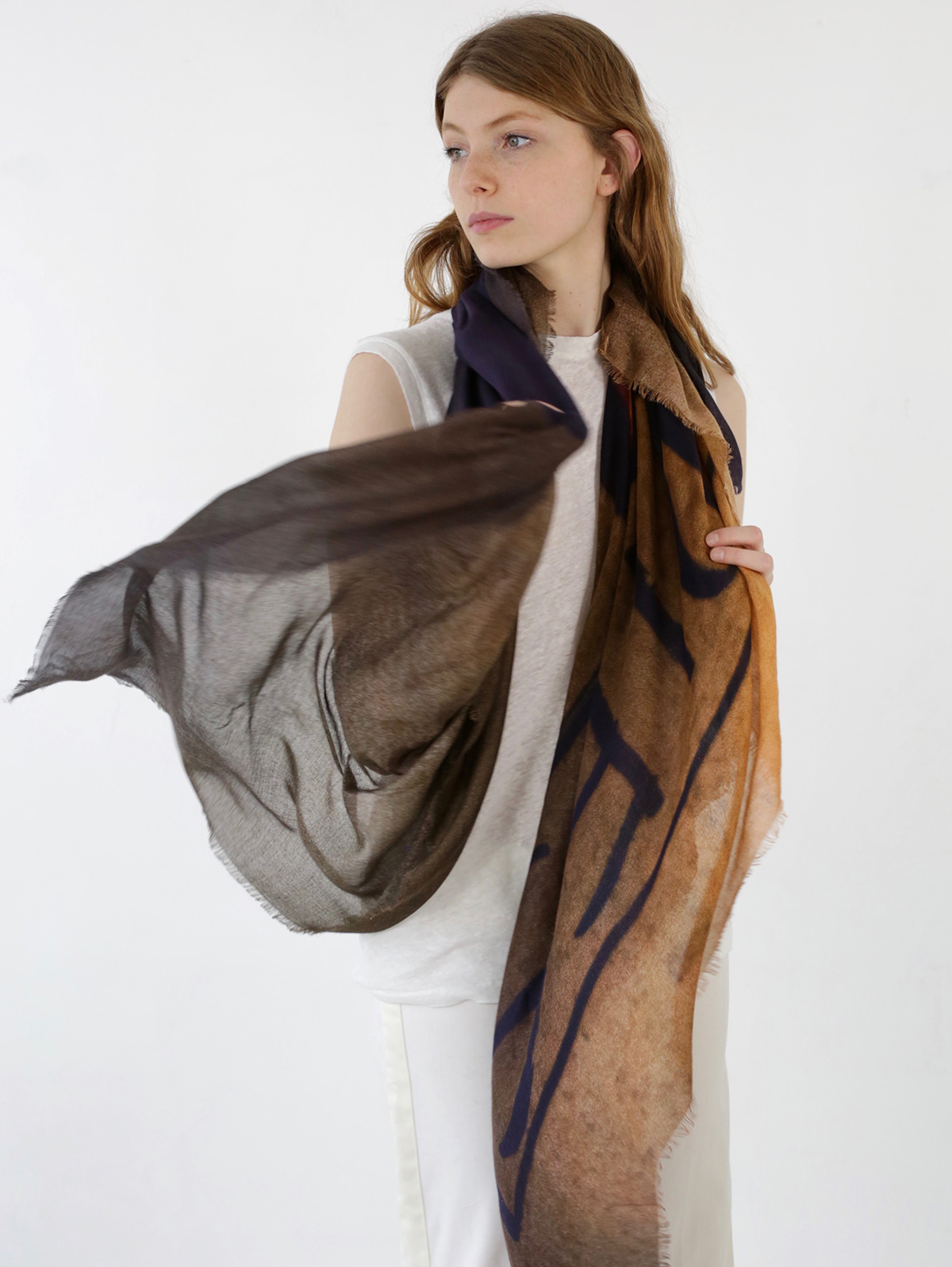 walldog_scarf_ela_ladies_only_3
