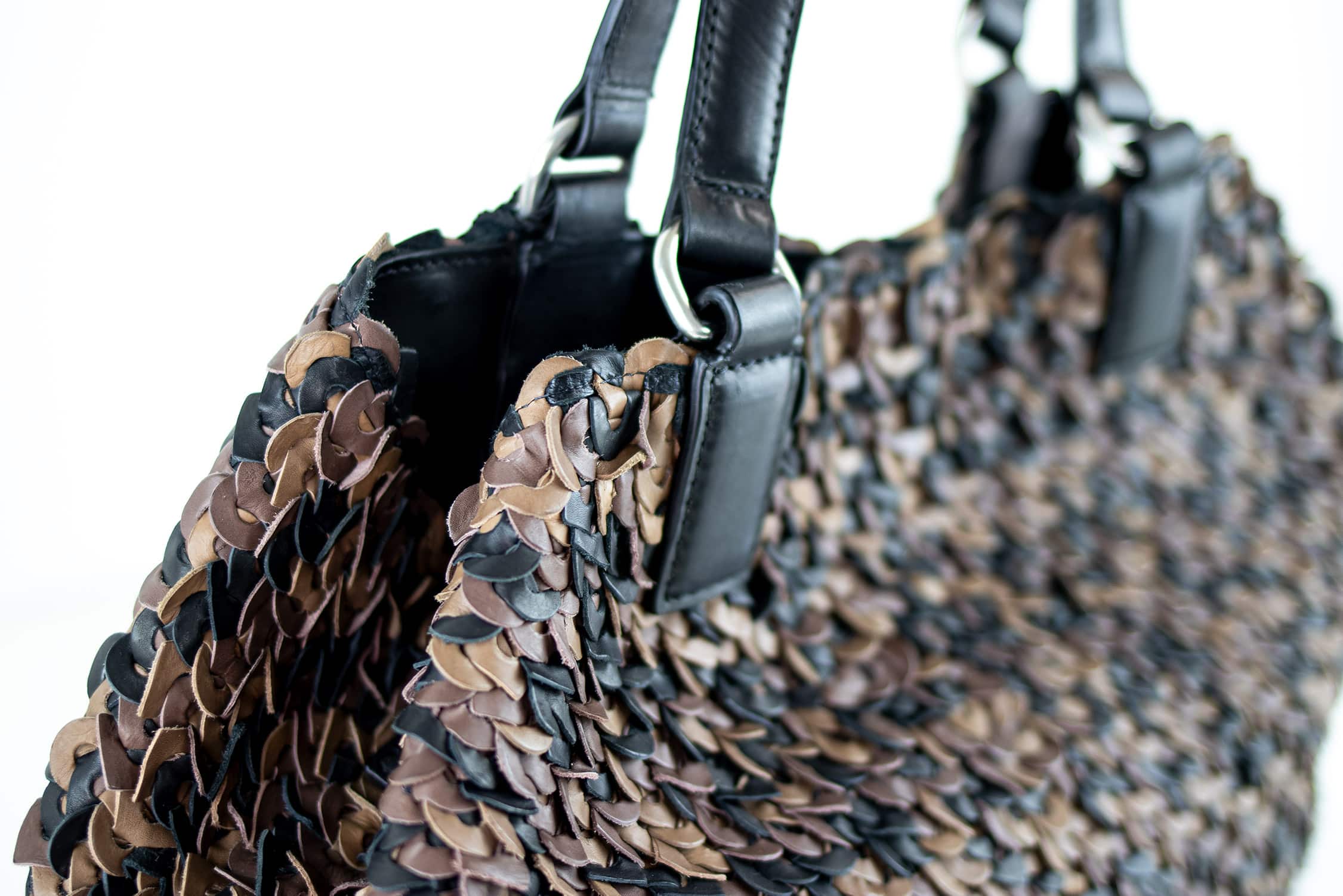 Allan-K_GabrielMedium_BlackMix_detail01