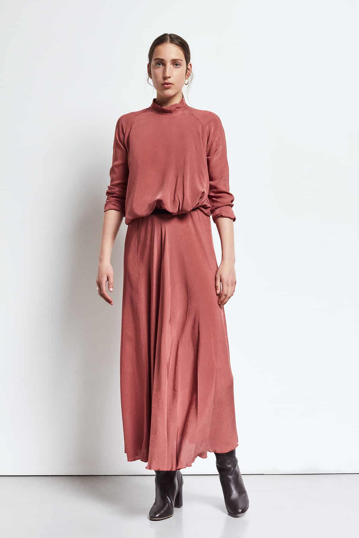 Humanoid_DAKOTA_GRAPE_Skirt_1
