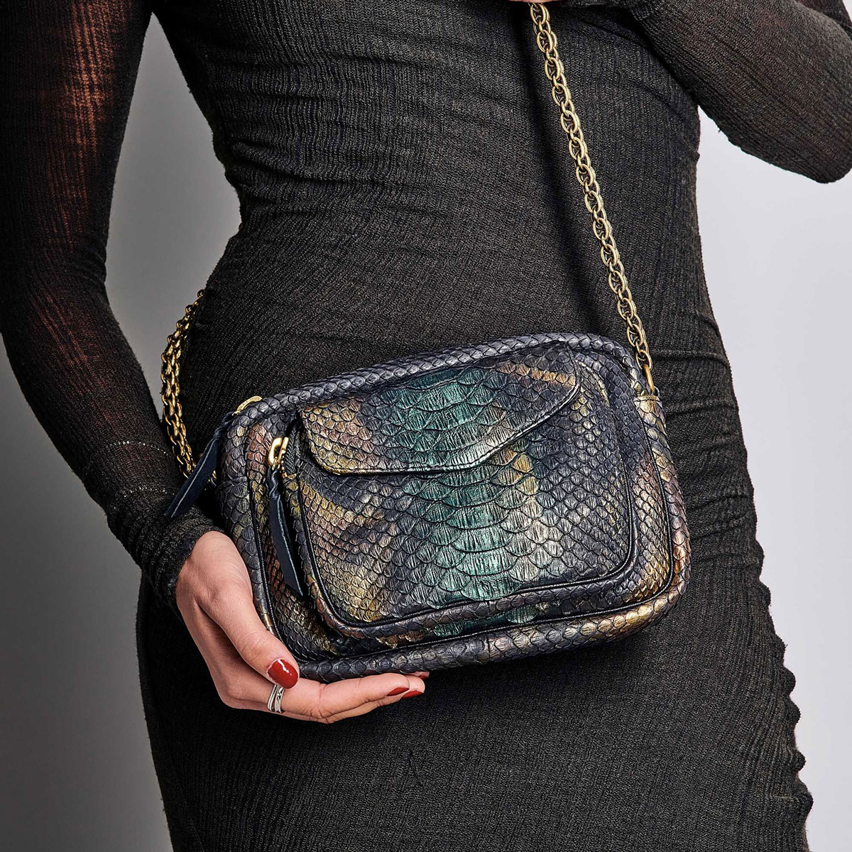 python-new-metalic-peacock-charly-bag_2