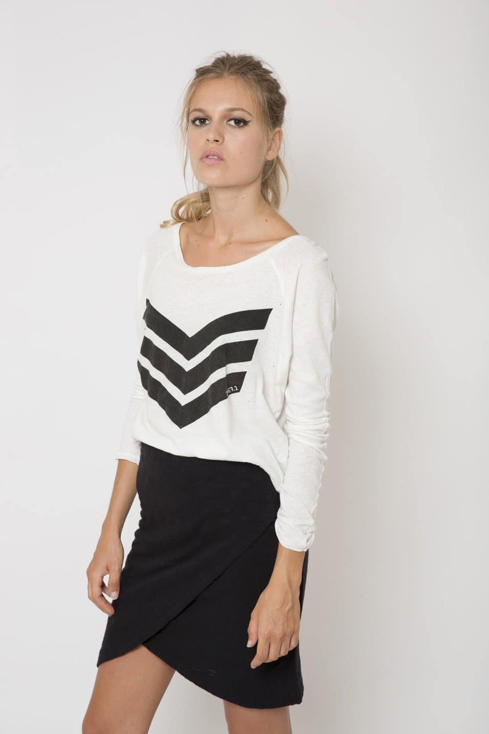 June72_YANN_IVORY_ANTHRACITE_tshirt