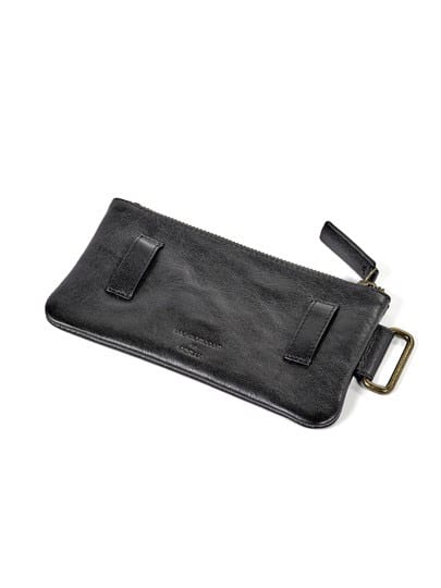 bea-Mombaers_pouch_serax_2