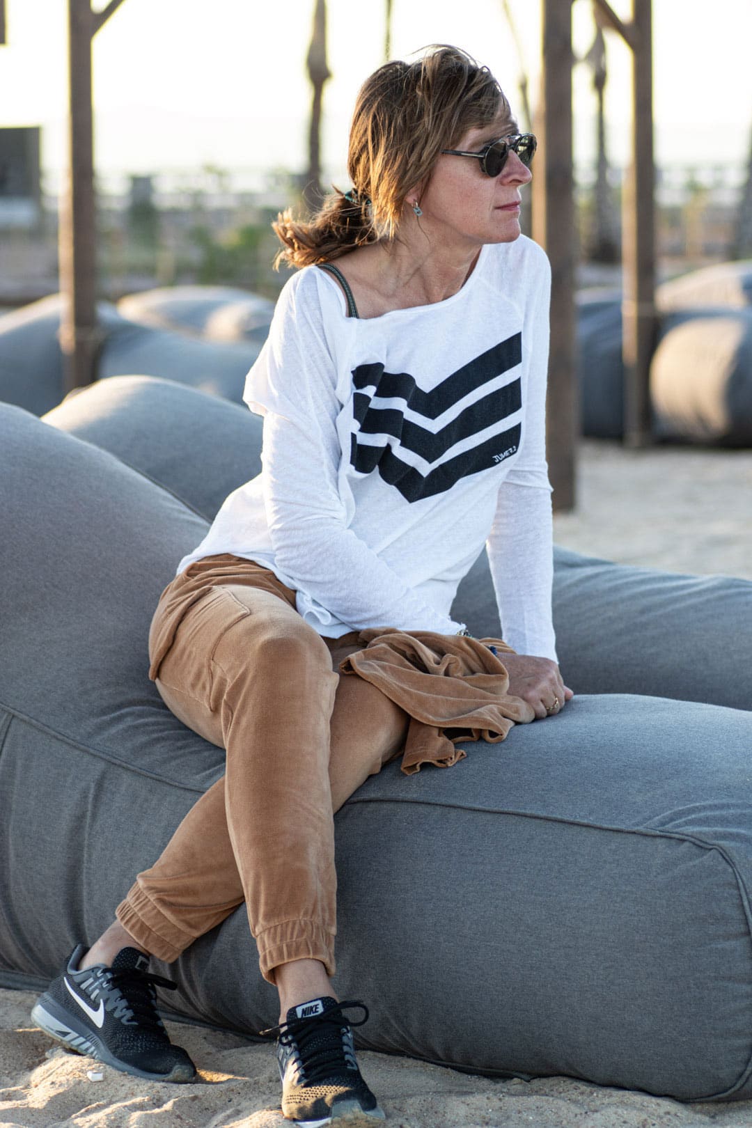 LOVESUNDAILY_Sorolla_cargo-pants_caramel_4