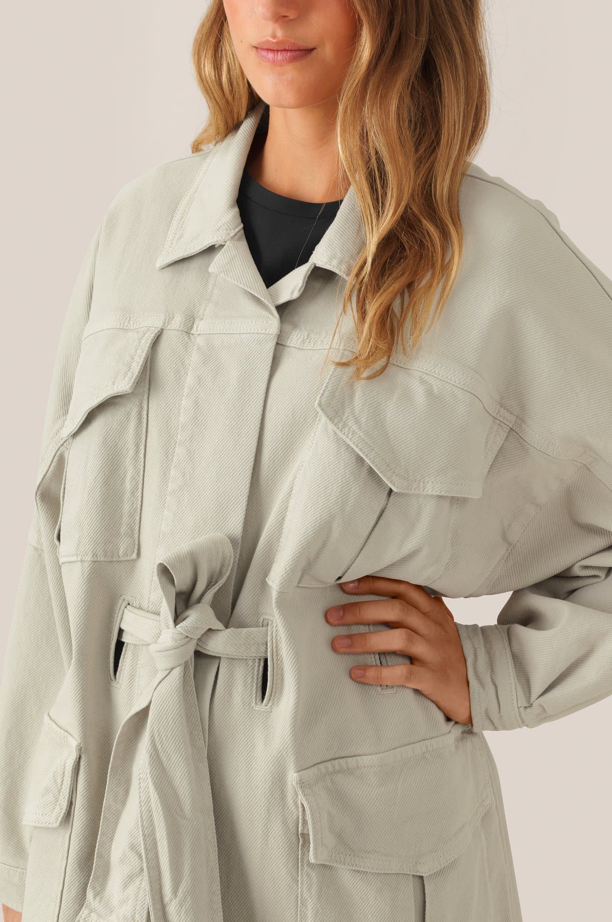 Second-FemaleAriana_coat_2