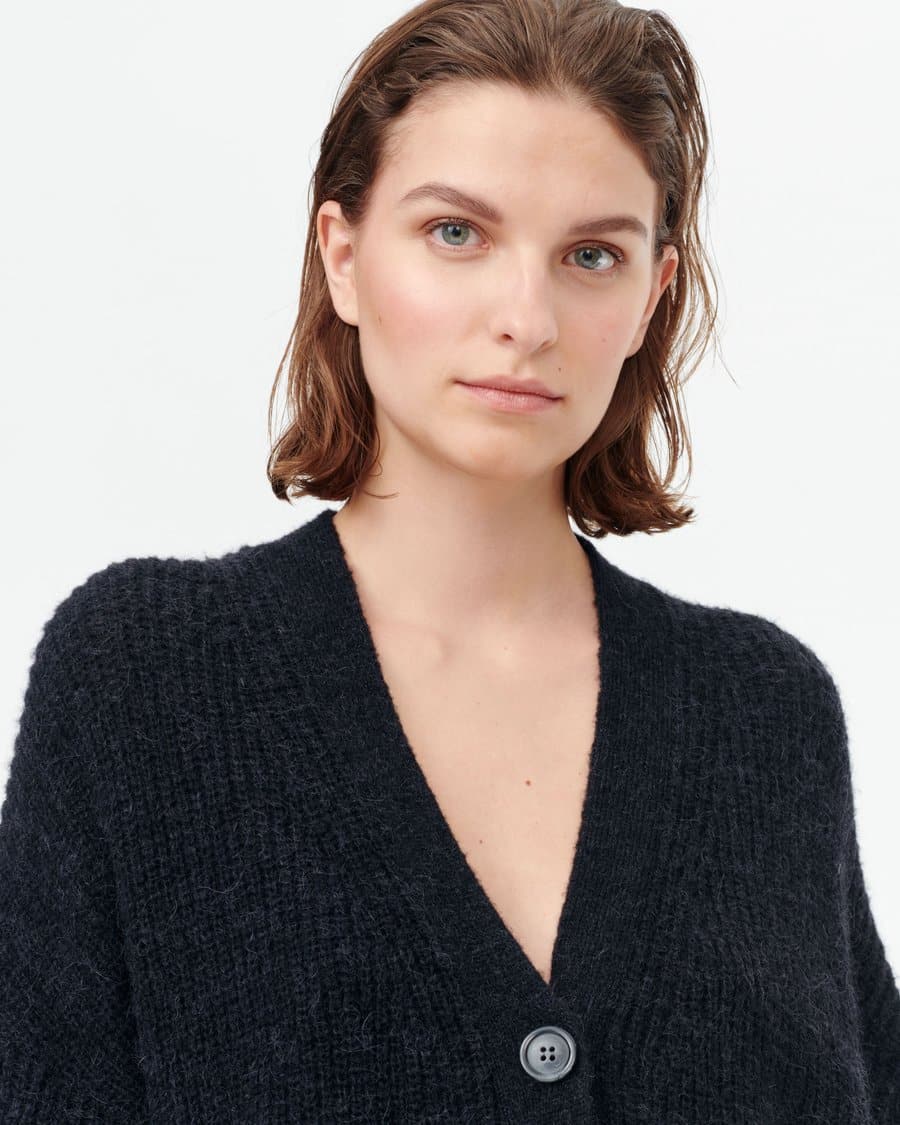 Munthe_Mark-knit-Black_2