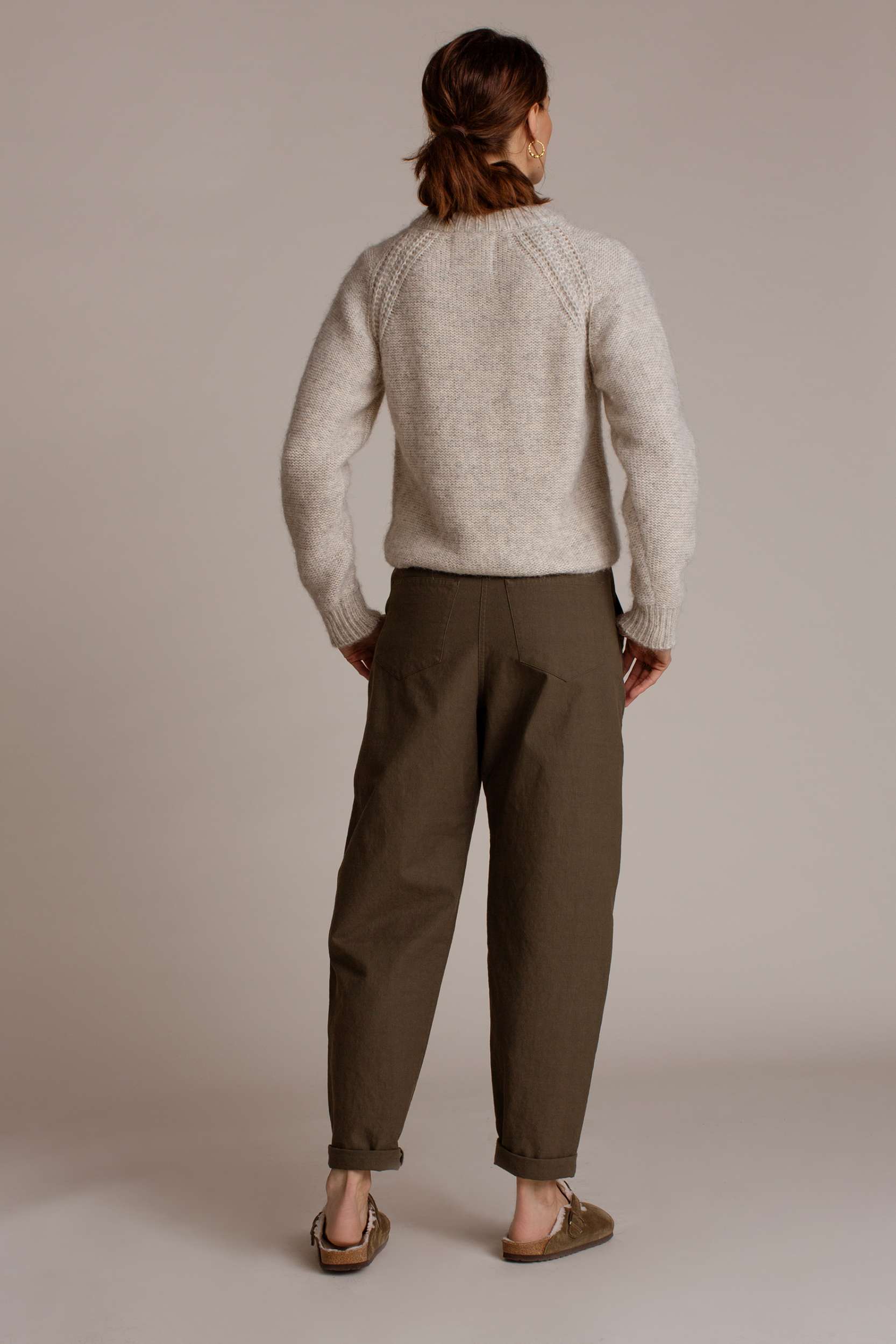 Humanoid_Peggy-trousers_military_1