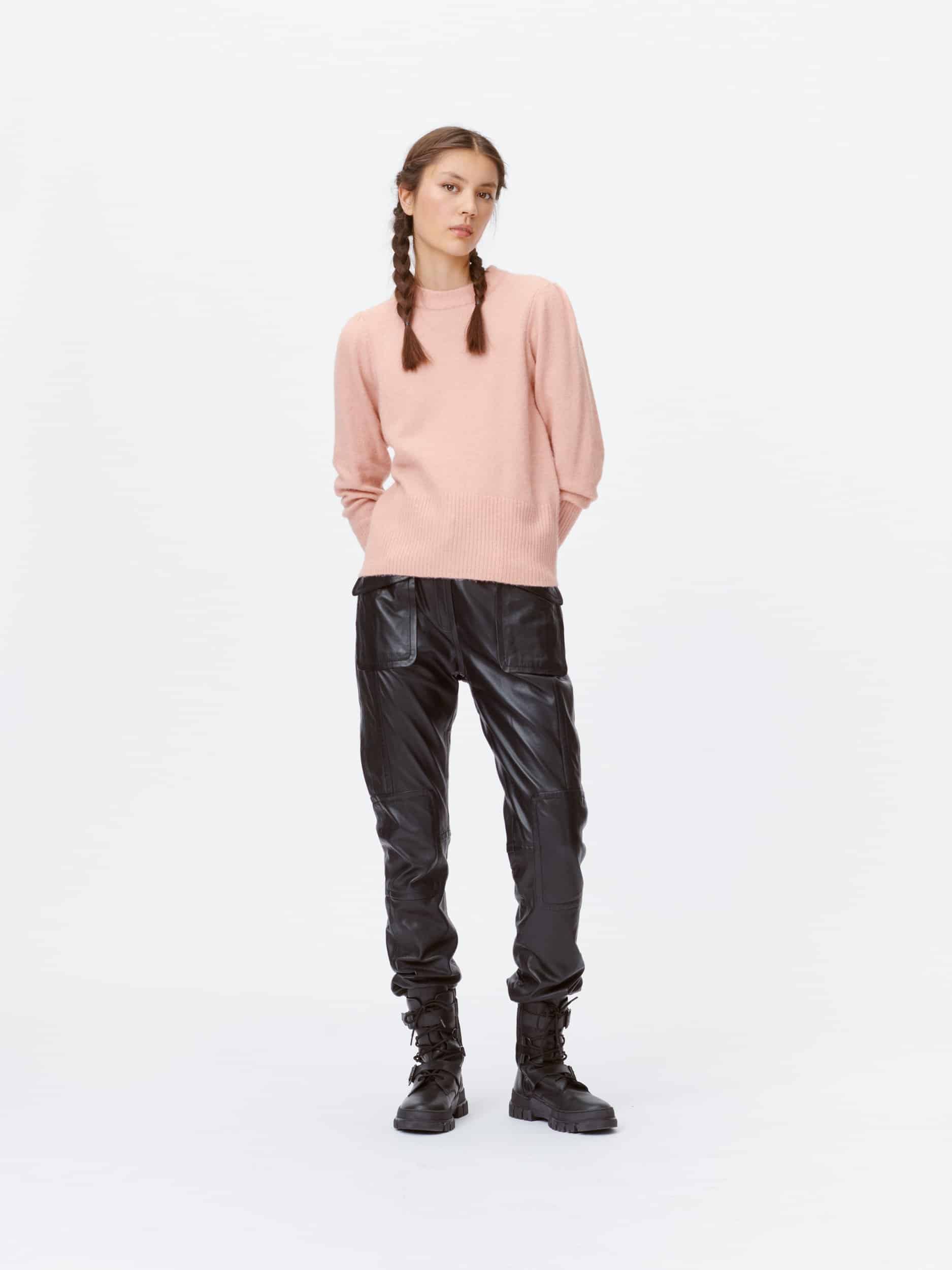 Munthe_Lot_jumper_3