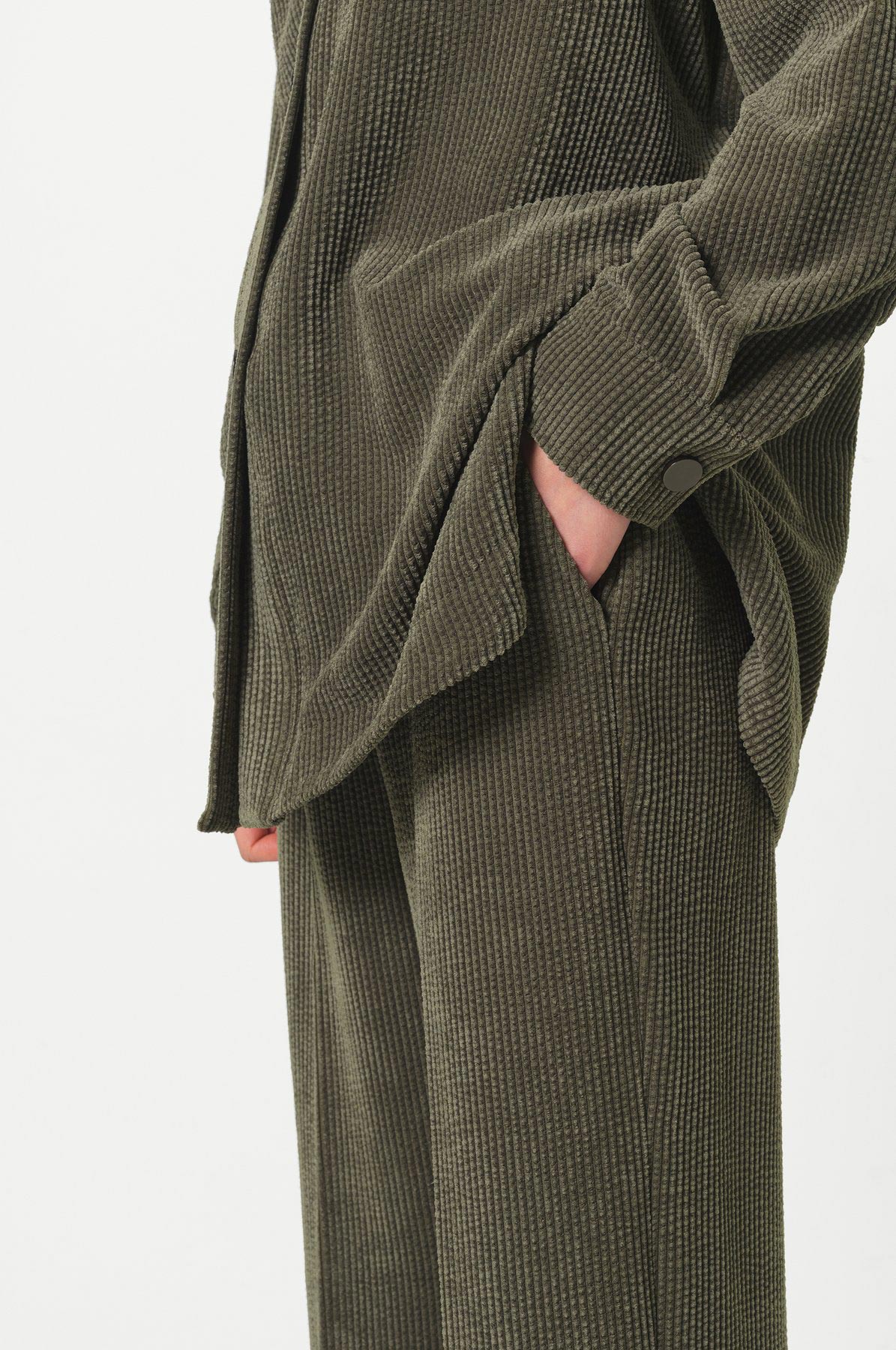 Second_Female_Boyas_Trousers_2