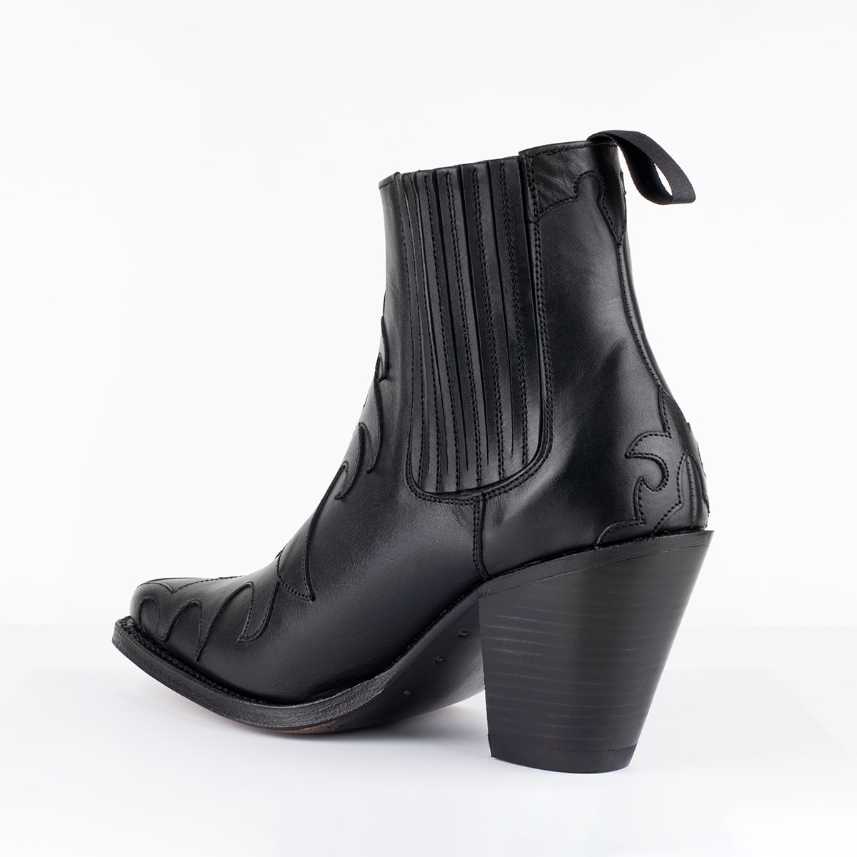 TonyMora_GabDasluMescalero_PalermoNegro_B_€315