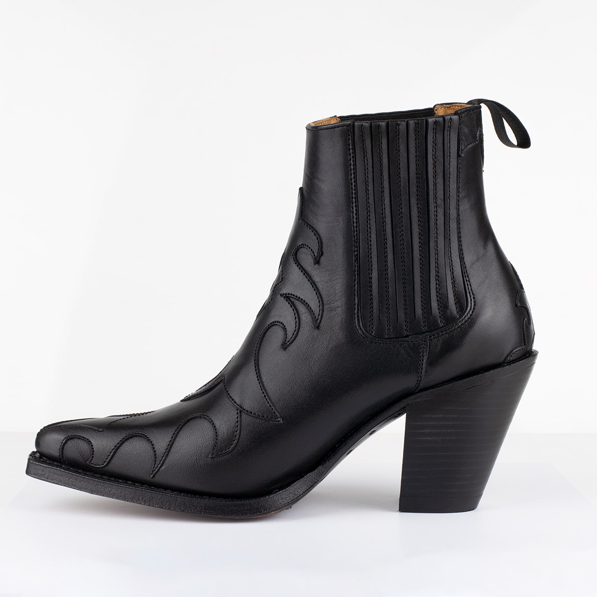 TonyMora_GabDasluMescalero_PalermoNegro_L_€315