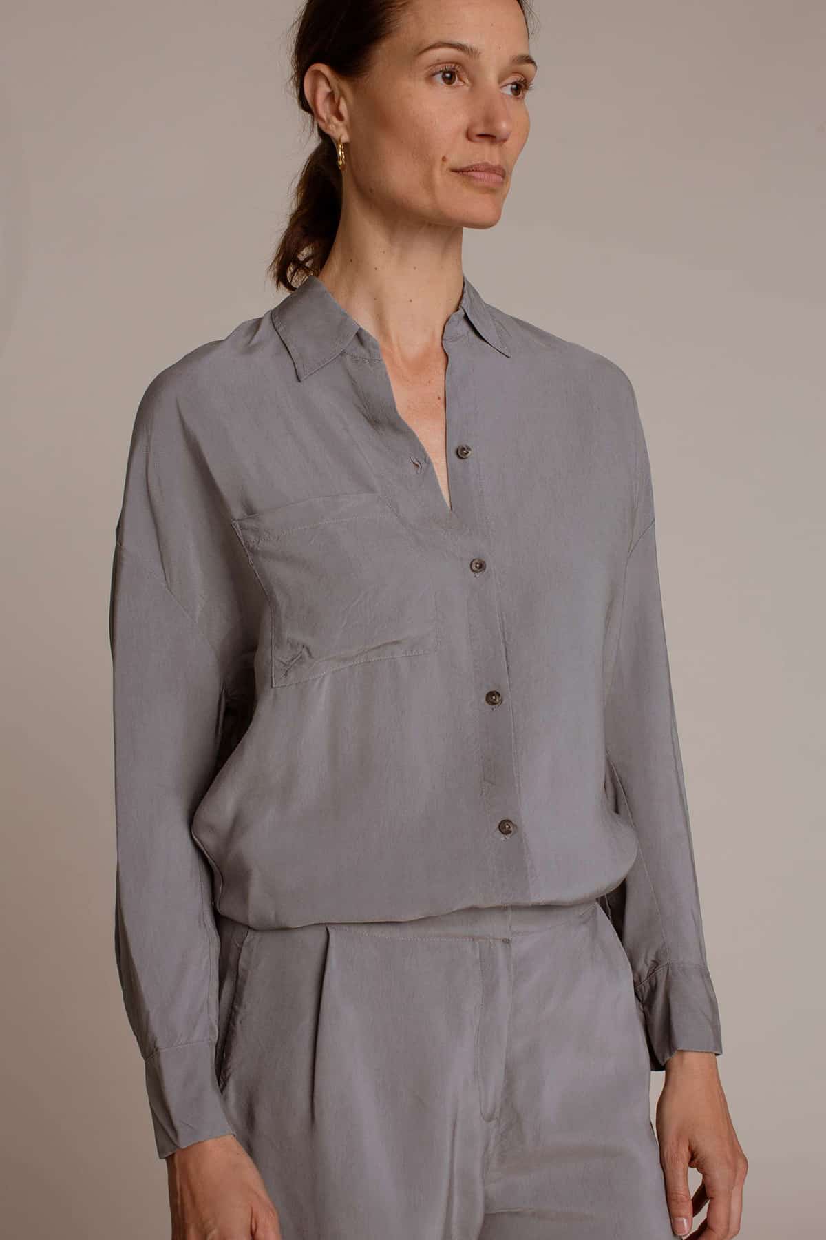 Humanoid_GABRIEL_Blouse_ICE_1