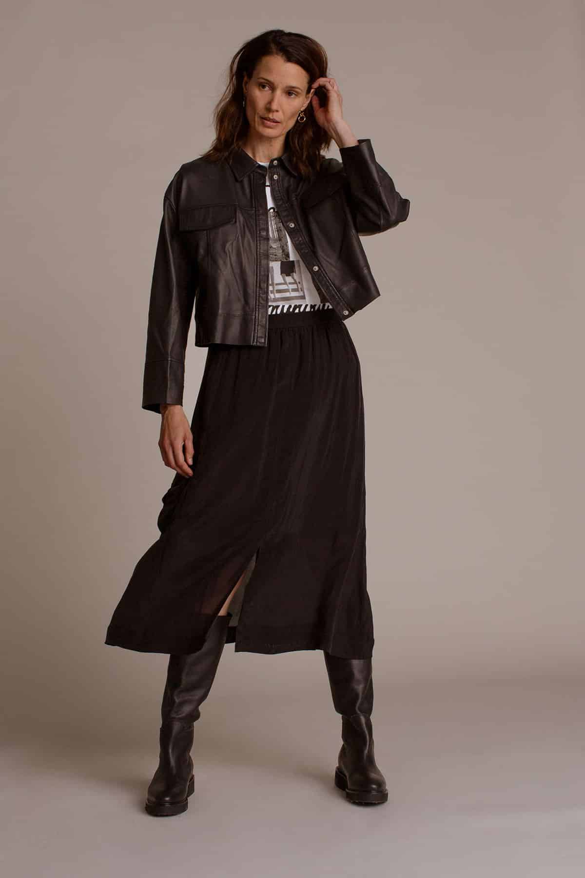 Humanoid_NALI_Skirt_BLACK_3