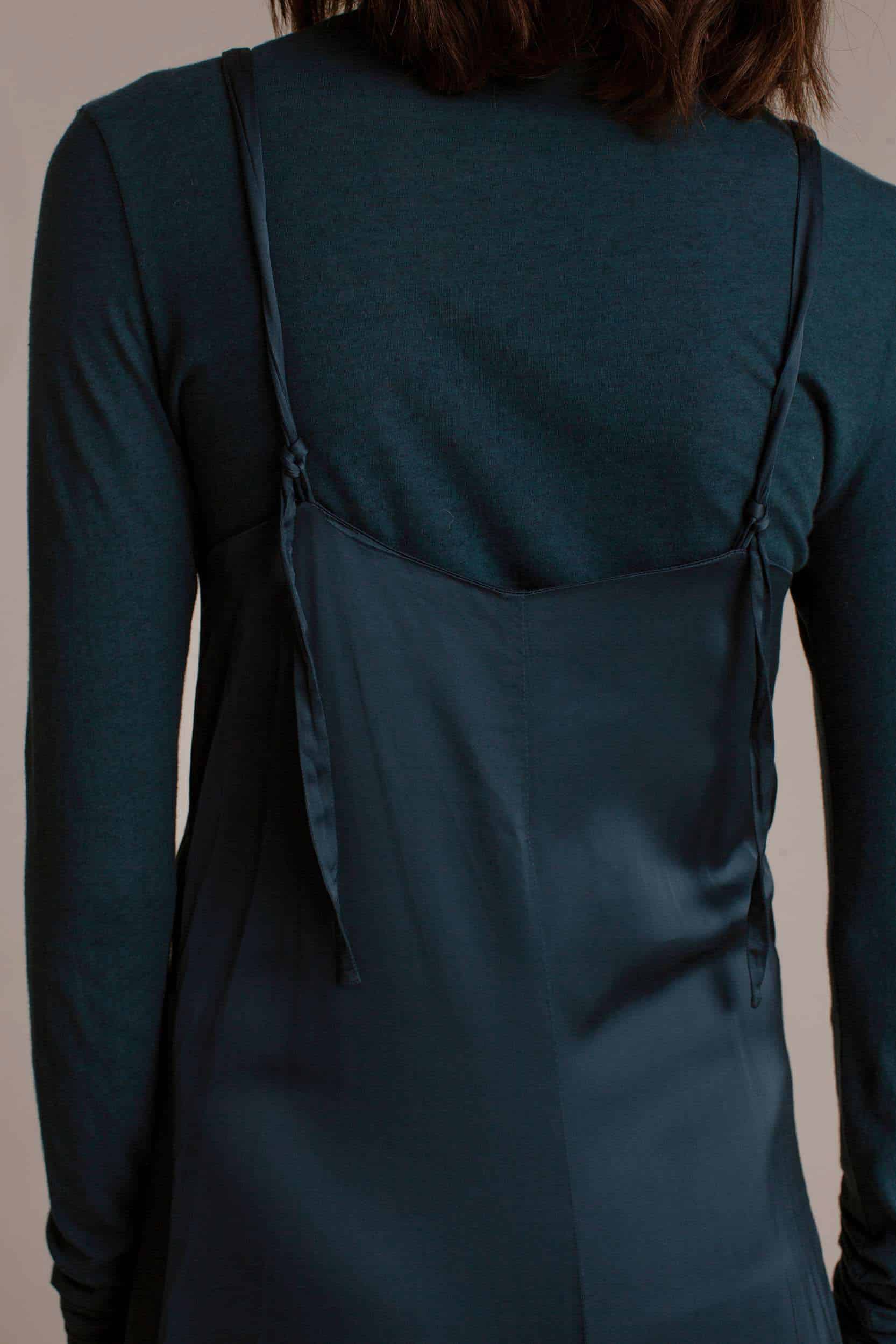 green emerald velvet dress From Above V-Back Midi Dress Floral Green Selfie Leslie