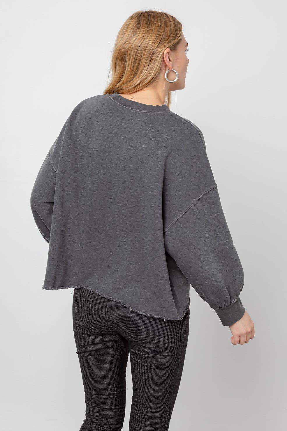 Rails_reeves_sweater_5