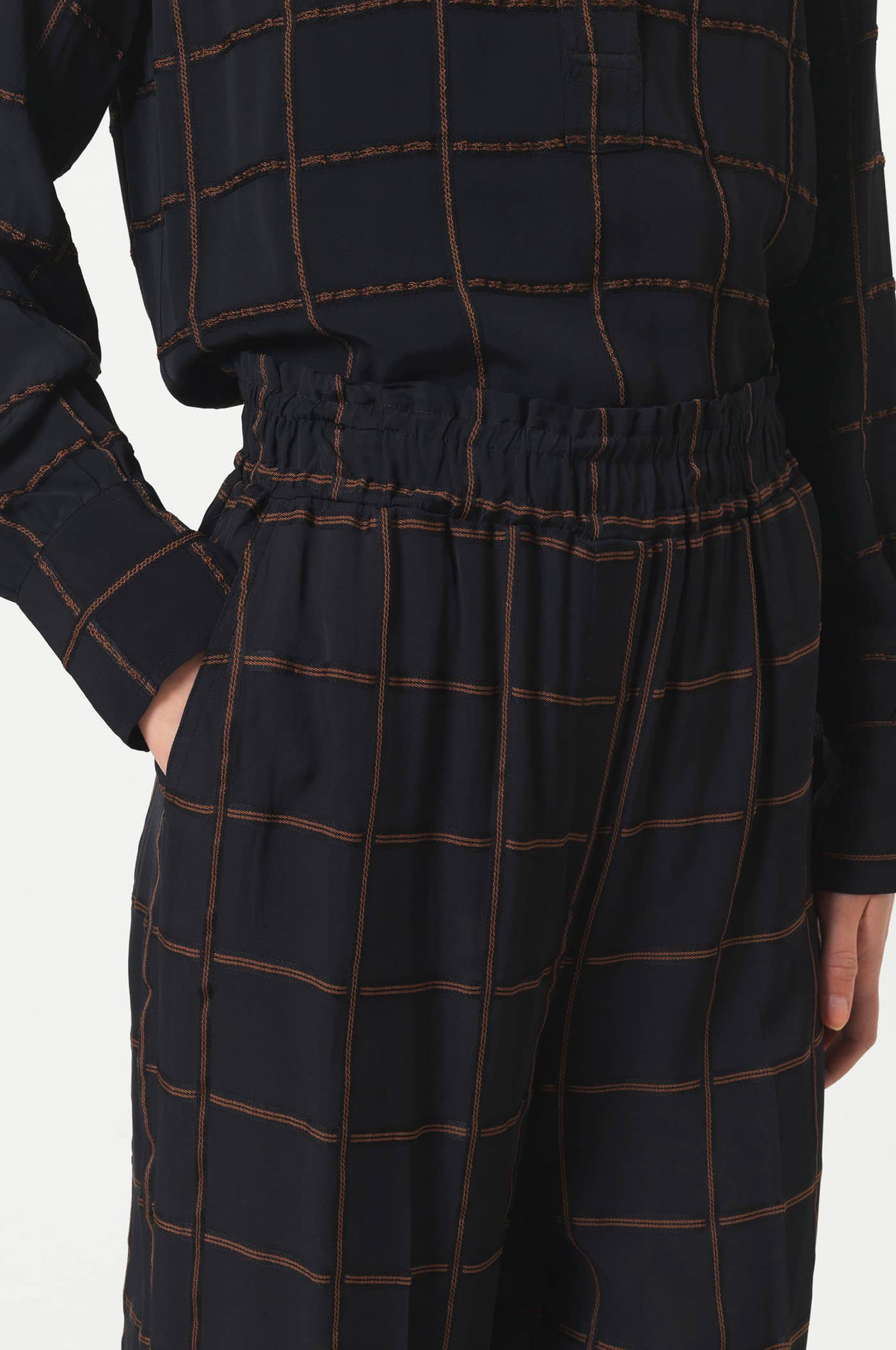 Second-Female_Cheekie_Trousers_1