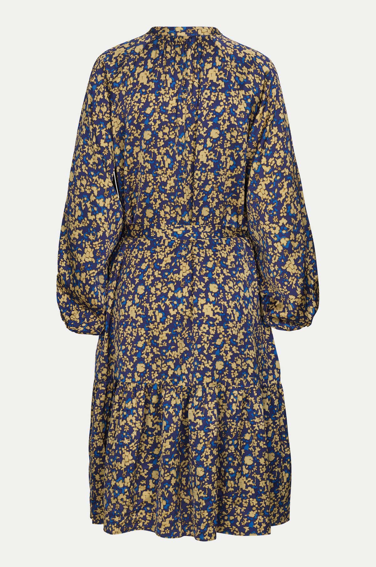 Second-Female_Spirit-dress_3