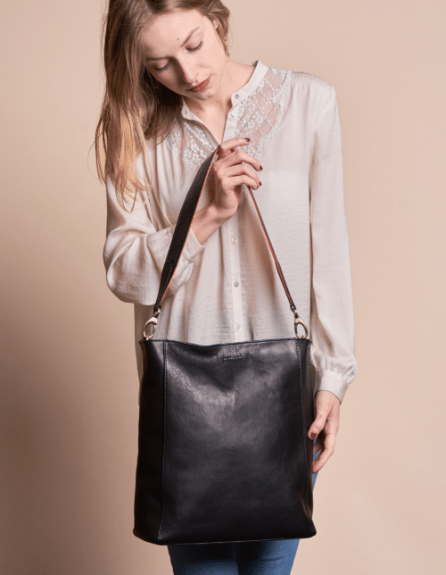 sofia-black-model002-500x644