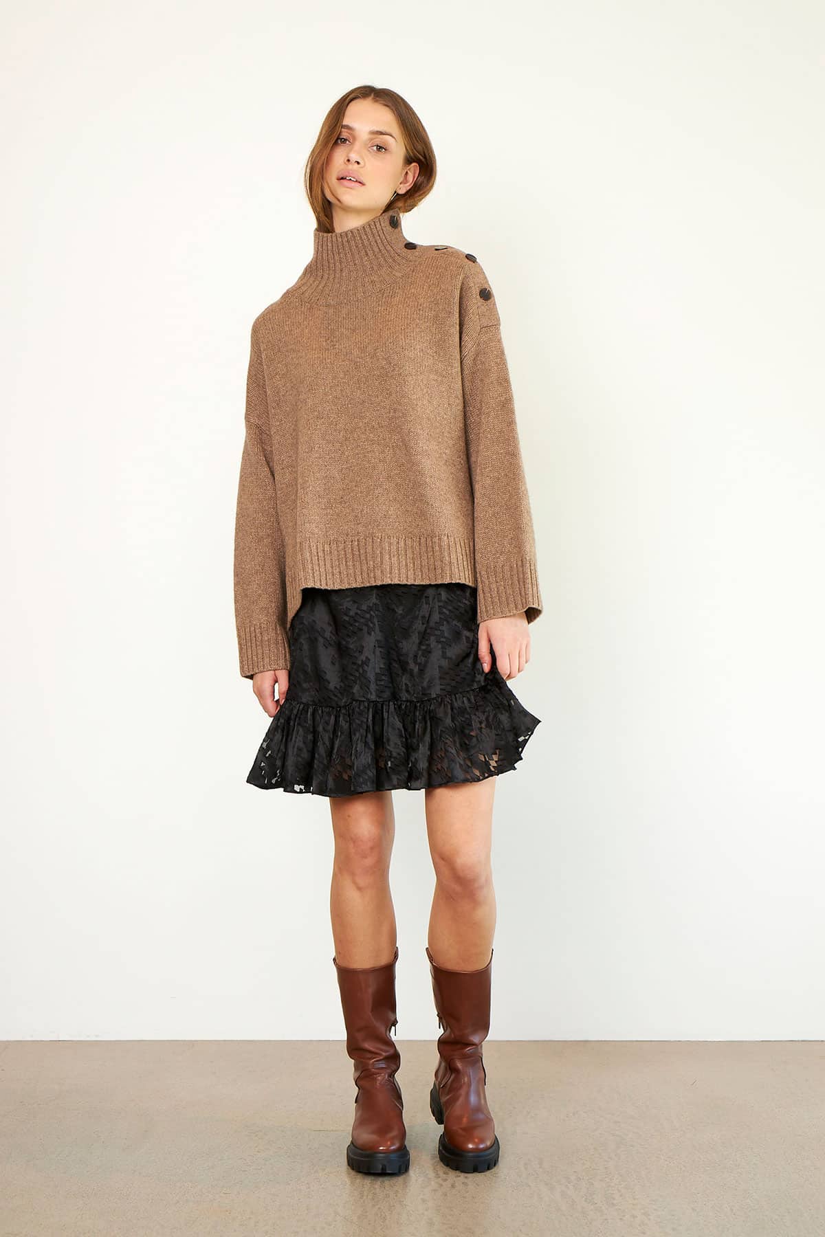 Second-Female_Feist_Knit_1