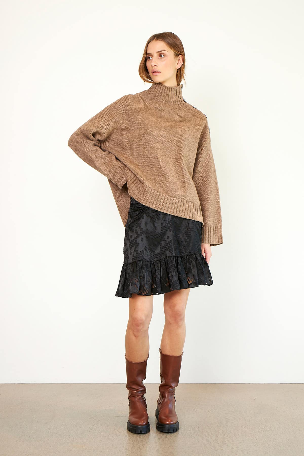Second-Female_Feist_Knit_2