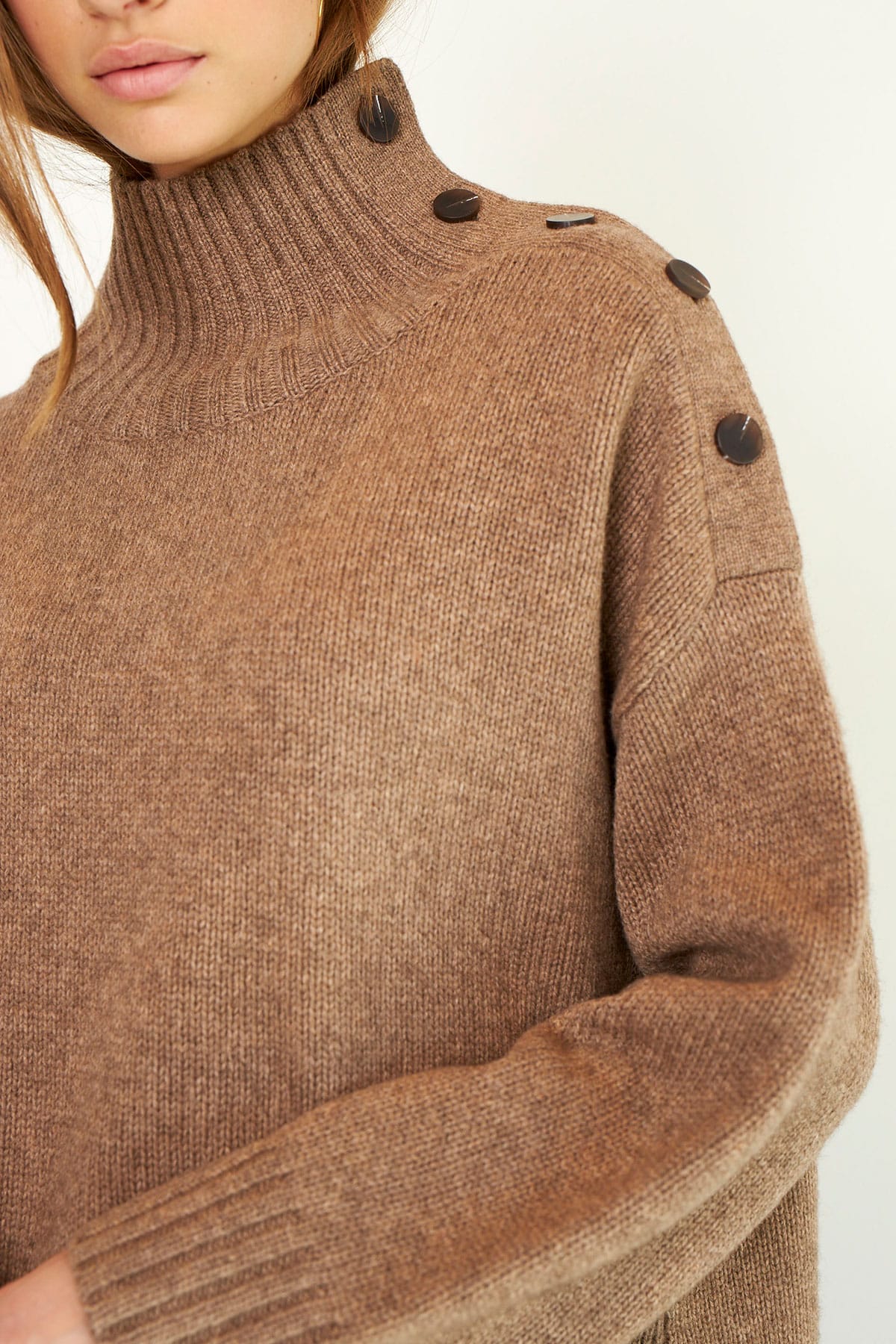 Second-Female_Feist_Knit_3