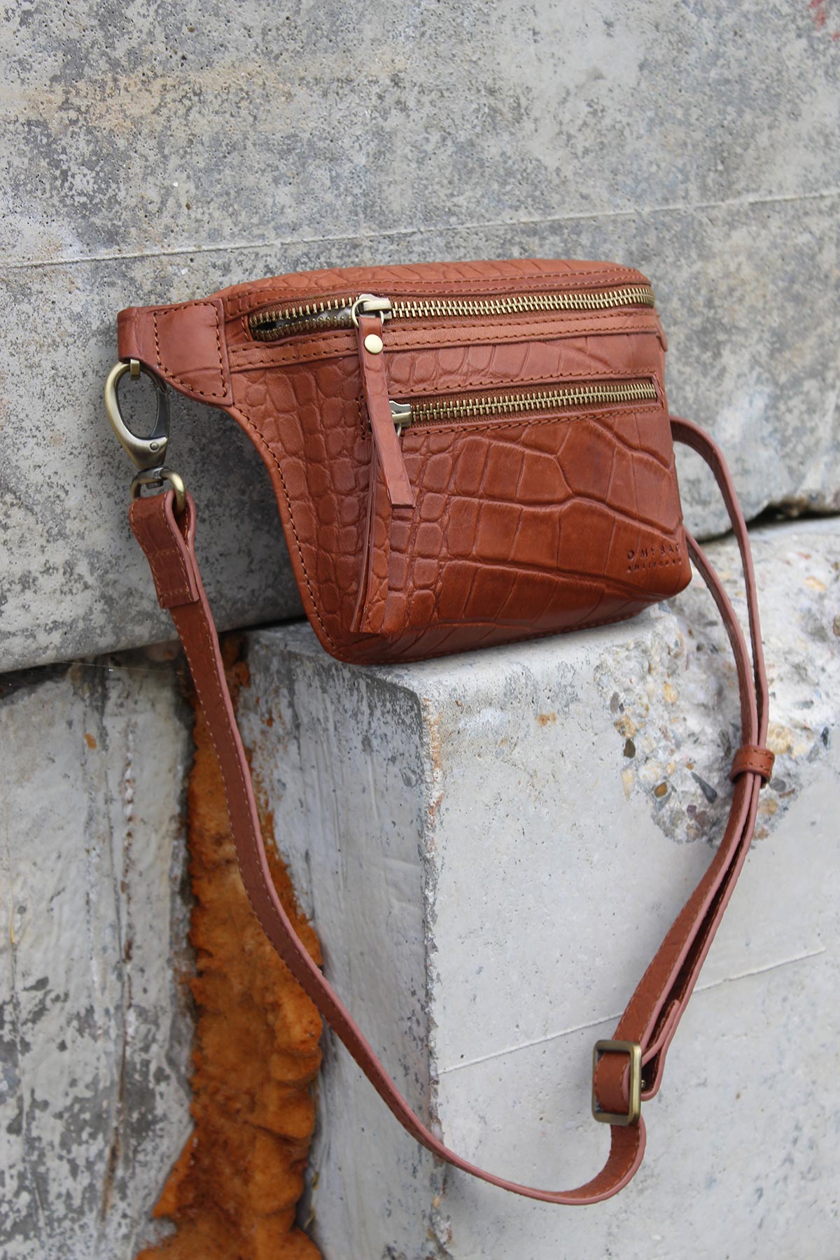 Becks_Bum_Bag_Cognac_Croco_1