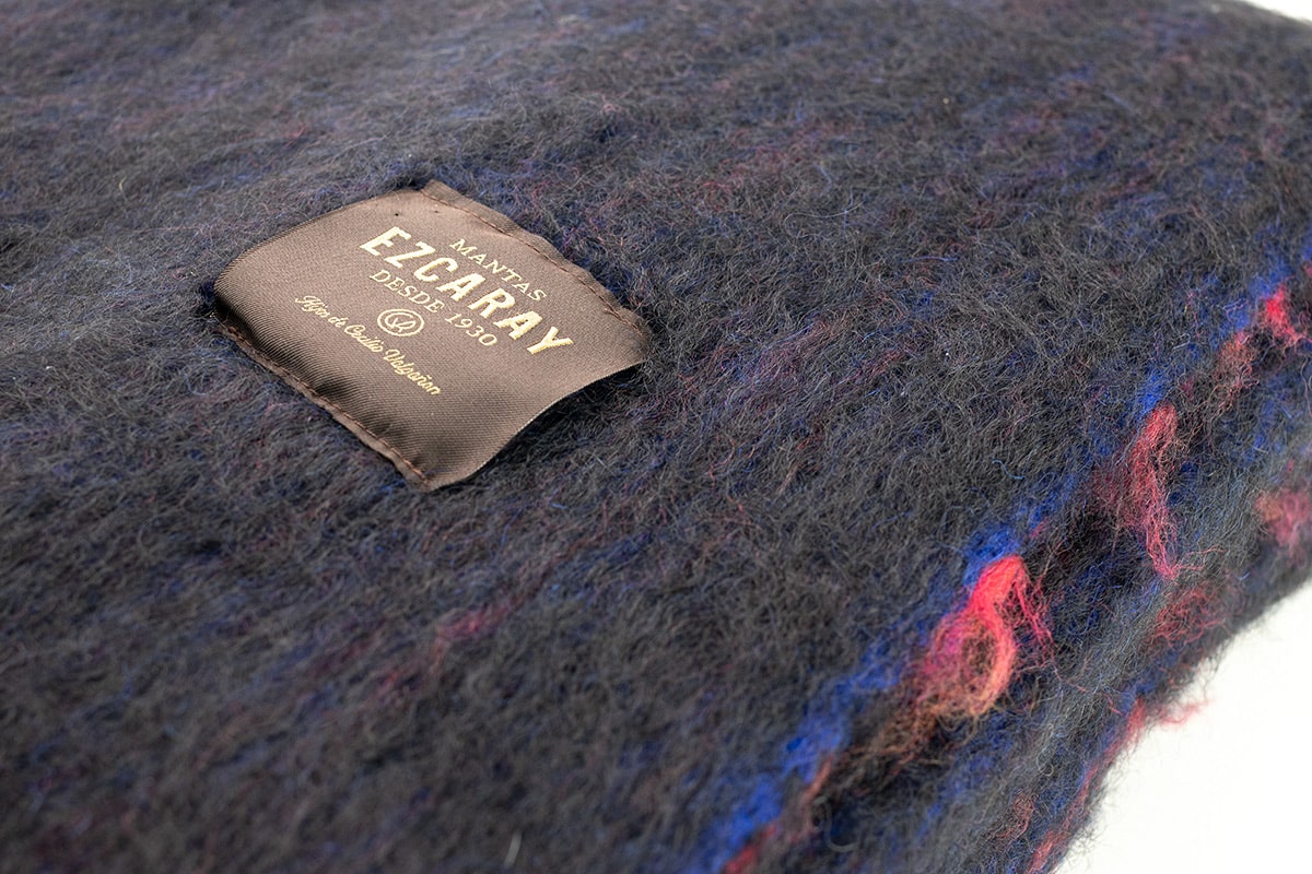 EZC_CocoBlack_130x190_02