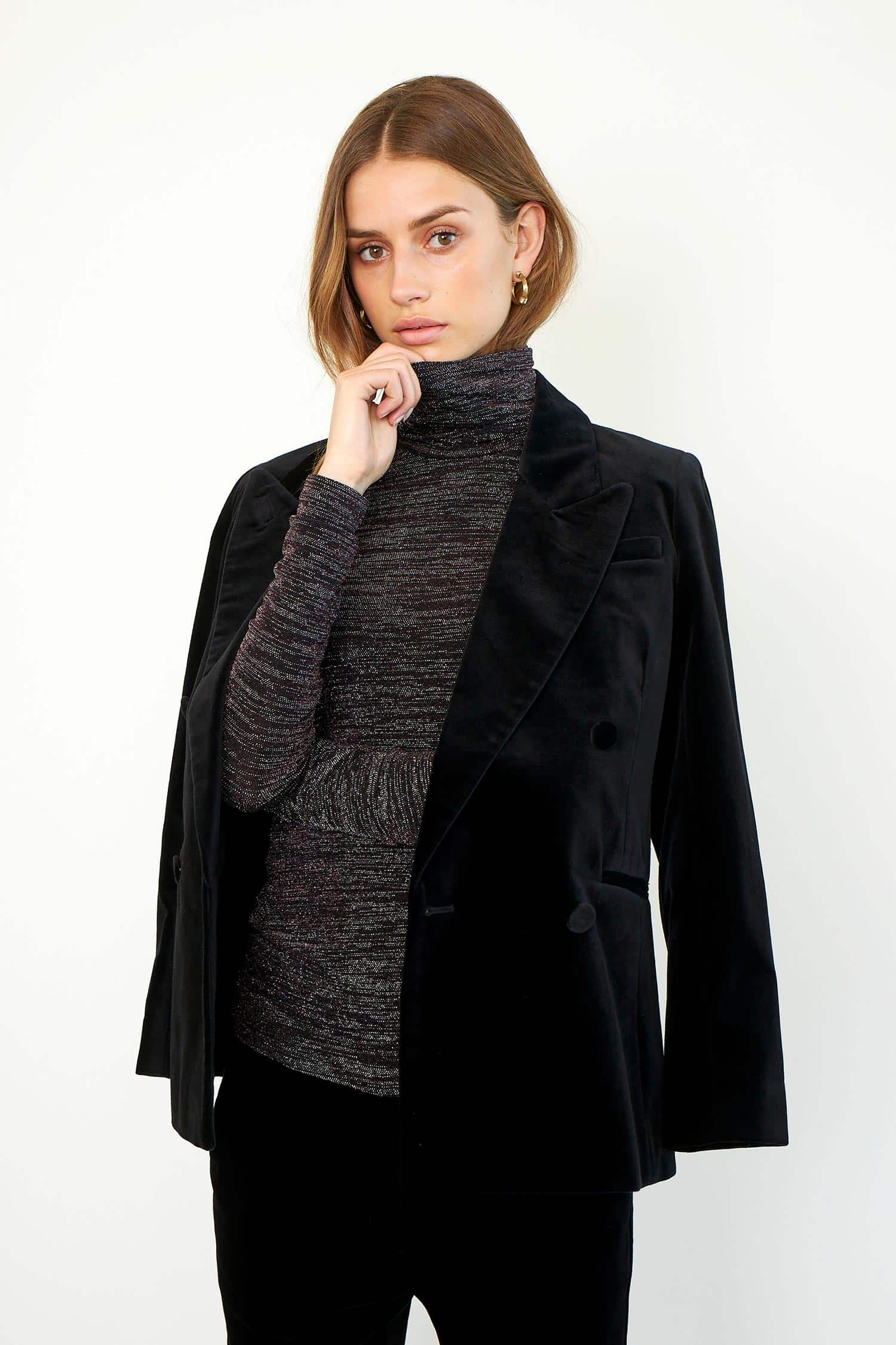 SecondFemale_Vega-New-Blazer-Black_1