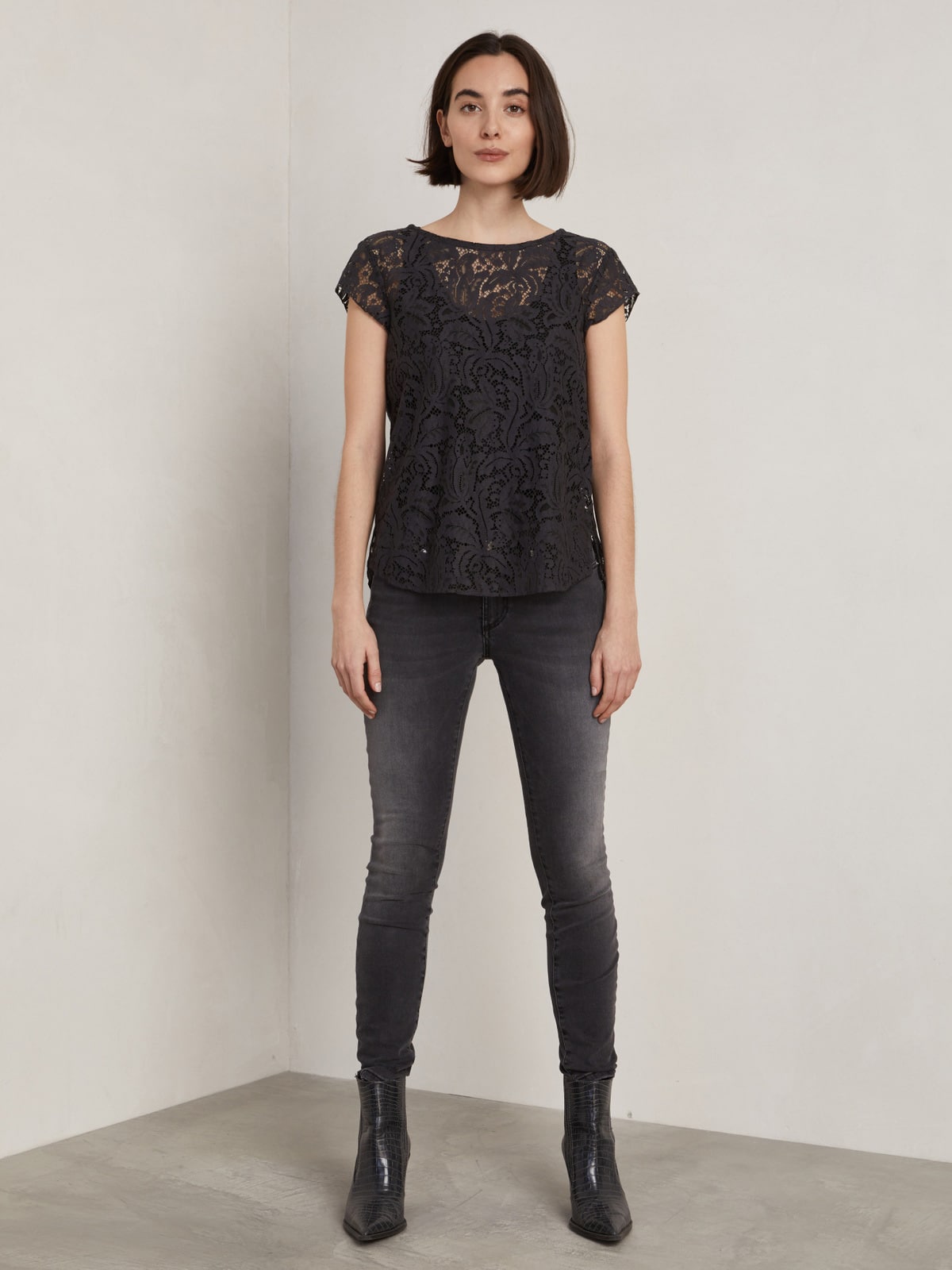 Hunkydory_Erin-Lace -Top_4