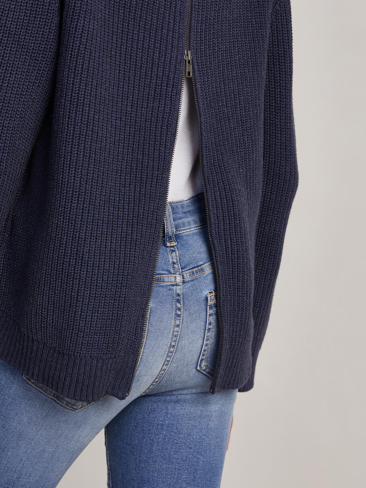 Hunkydory_Robyn-Sweater-Navy_3