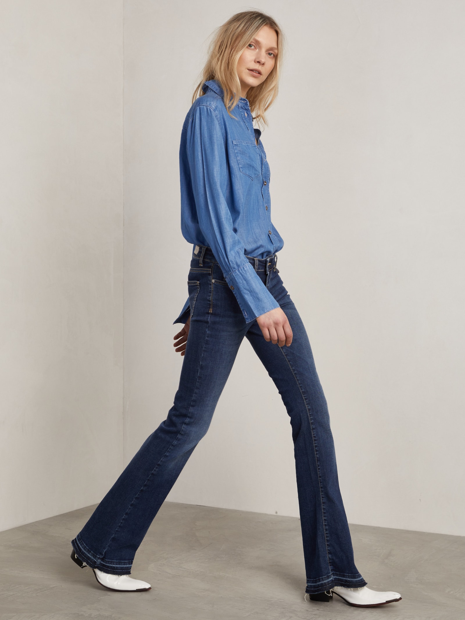 258_b47a108b2b-10000209-jesse-flared-denim-mid-blue-front6-1600