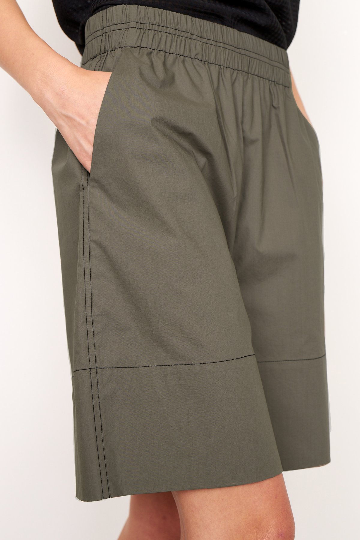 Second-Female_Larkin-Shorts-Stone-Gray_3