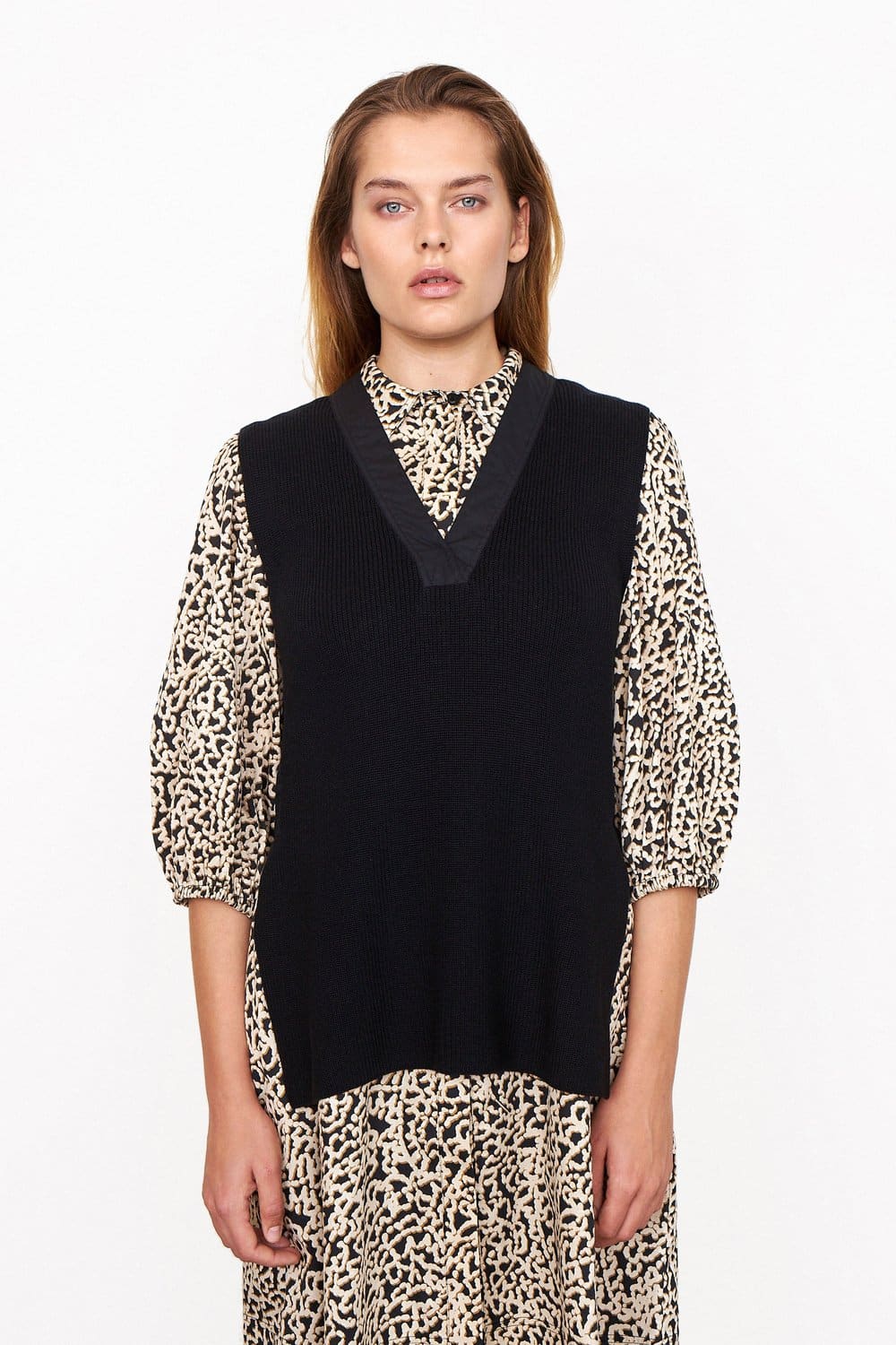 Second-Female_Sapa-Knit-Vest-Black_3