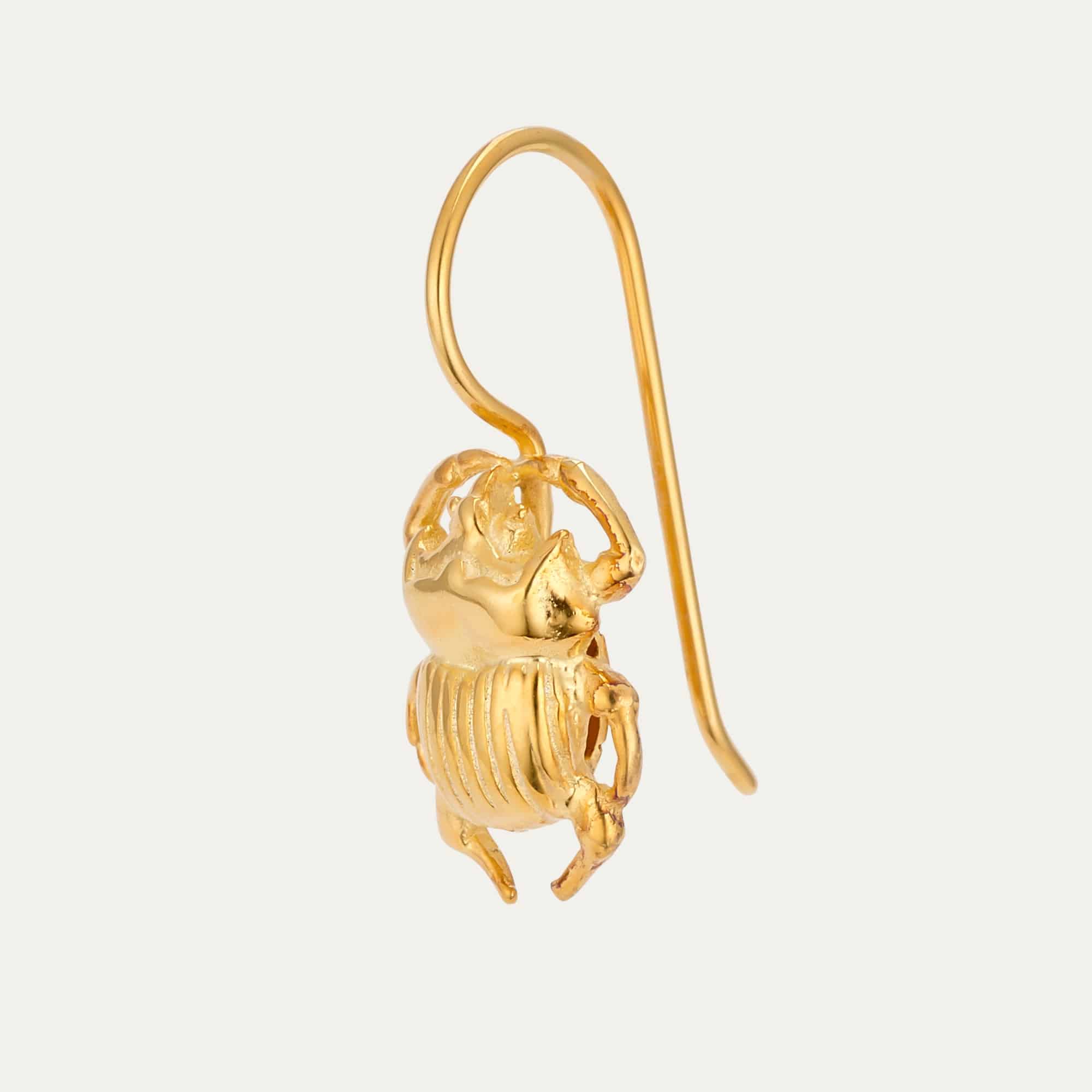 Claris-Virot_Earring_Beetle_gold_1