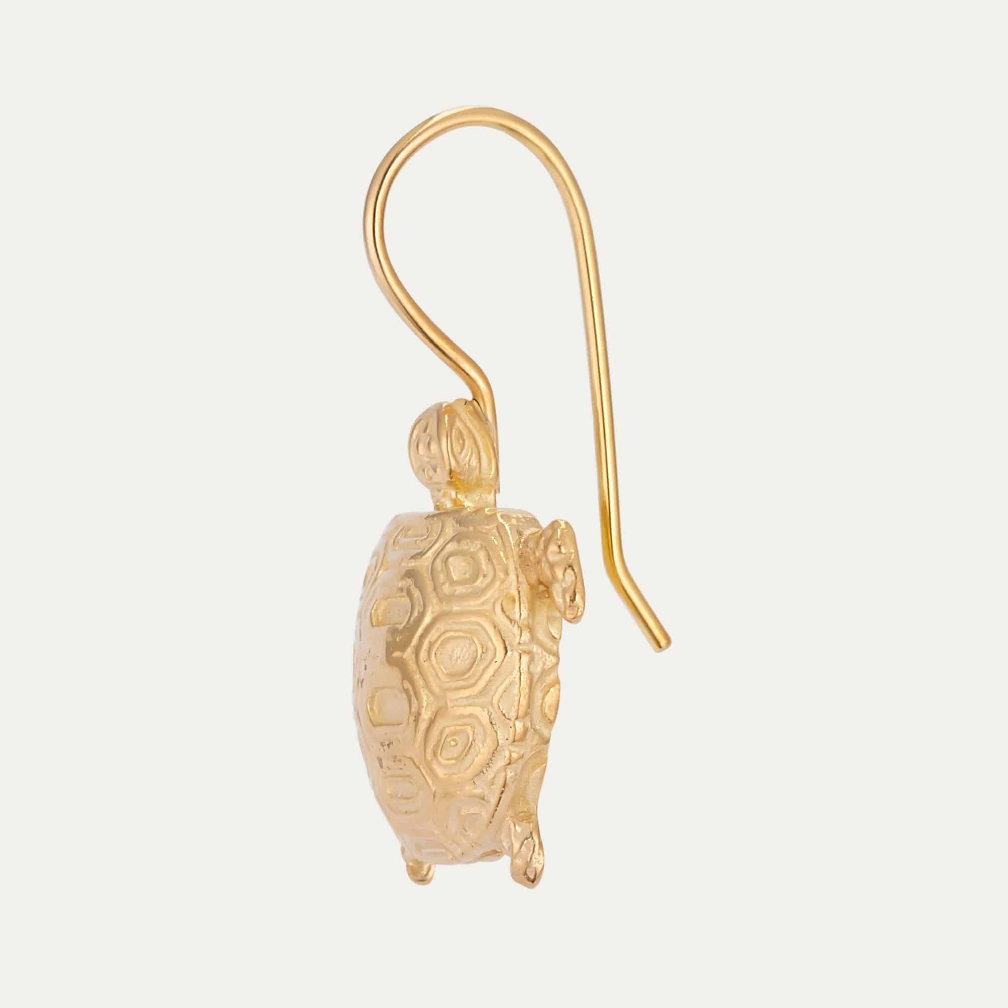 Claris-Virot_Earring_Turtle_gold_1