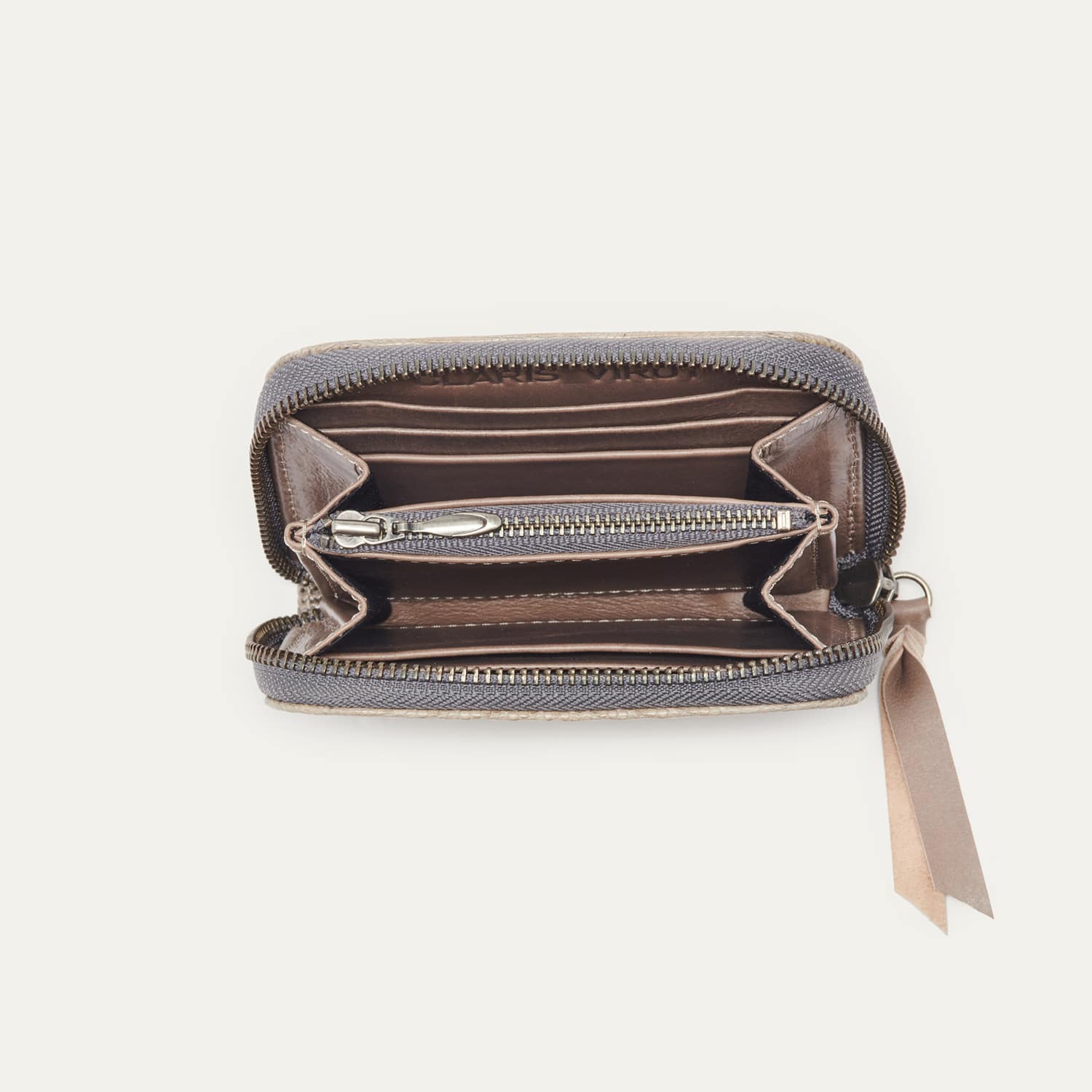 Claris-Virot_grey-lizard-mini-bob-wallet_1