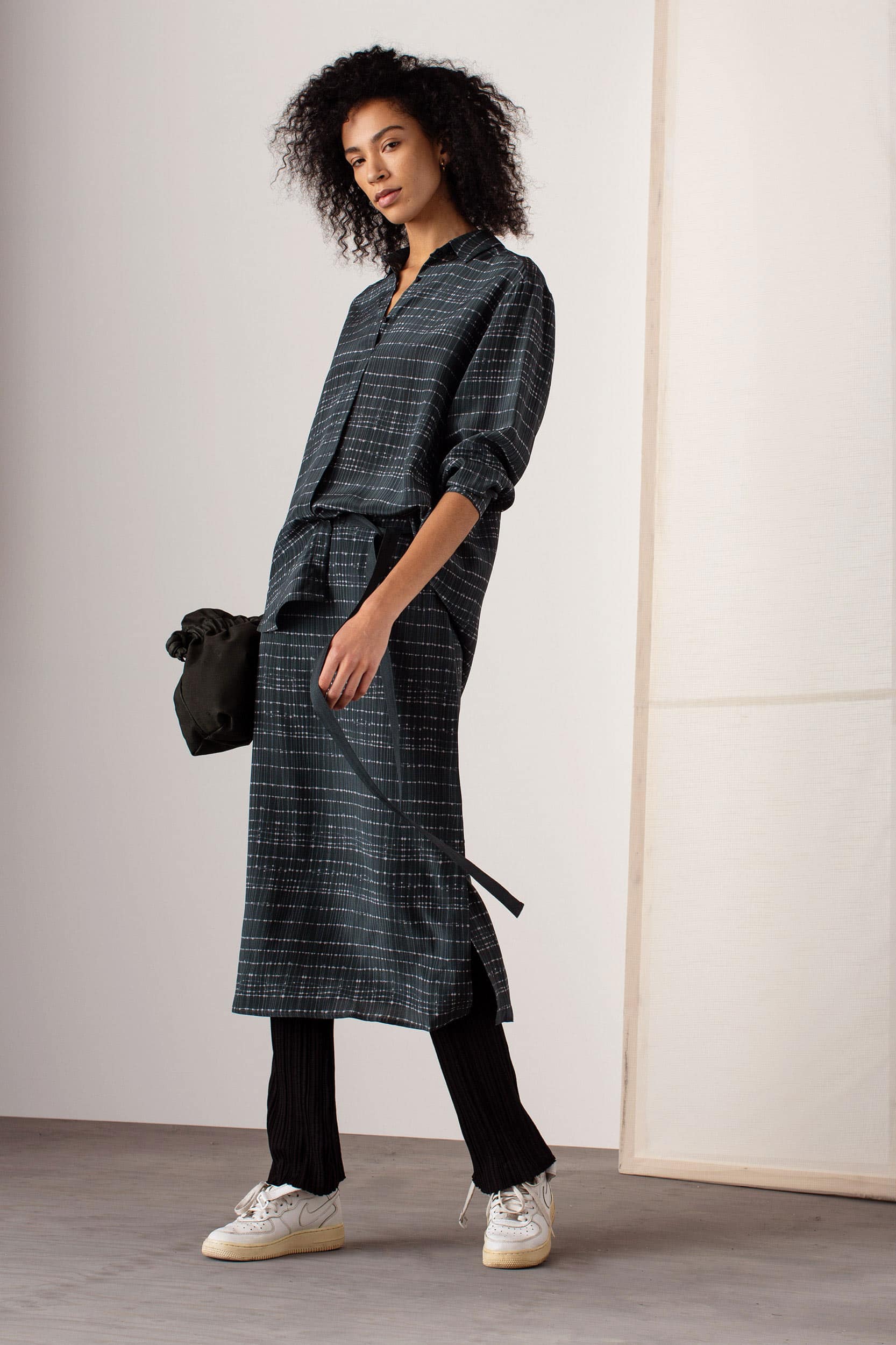 Humanoid_ALTA_skirt_3