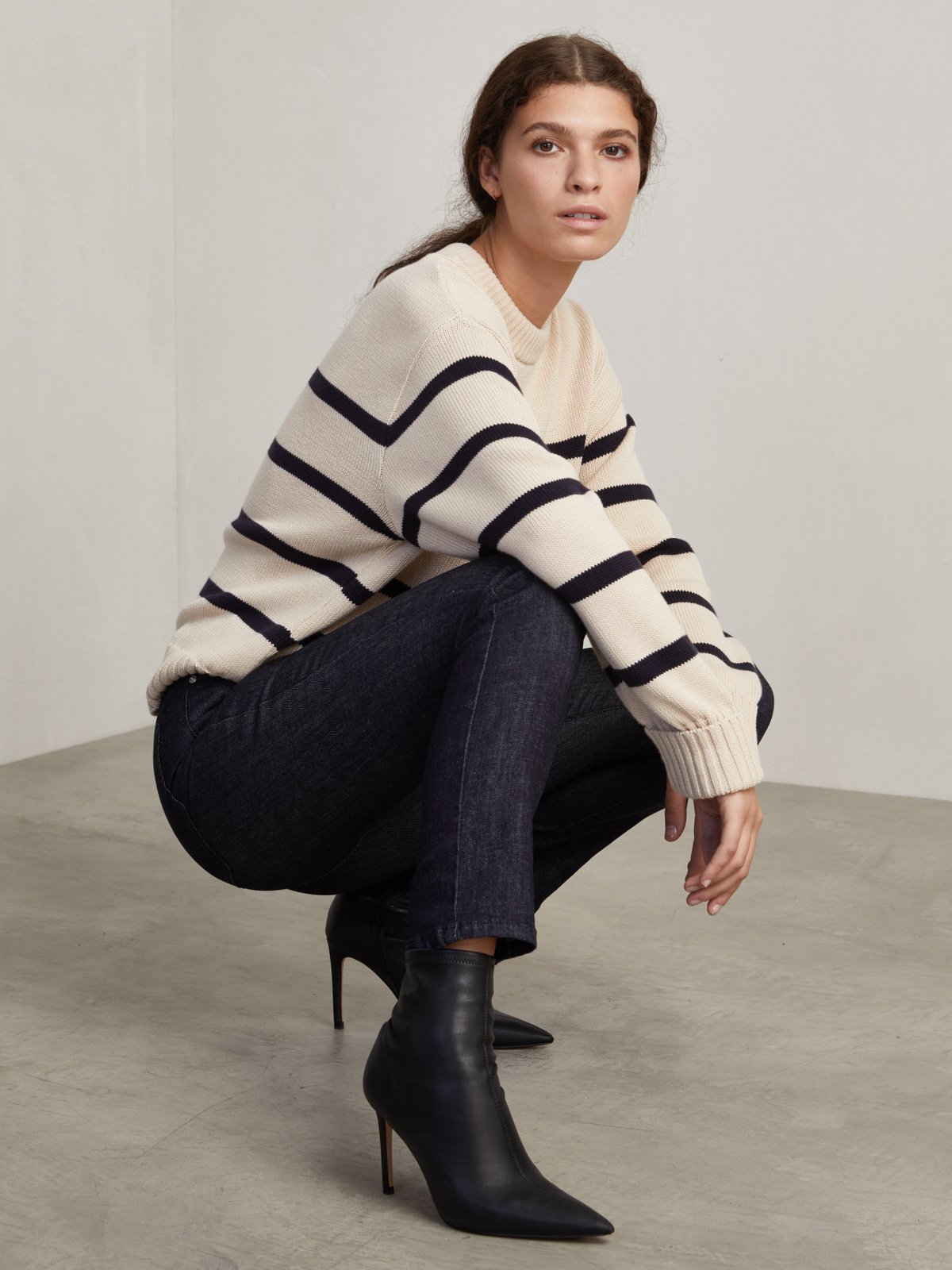 6710_c105416fb5-10000281_daniellasweater_sand-darkchicbluestripe_front7-1200