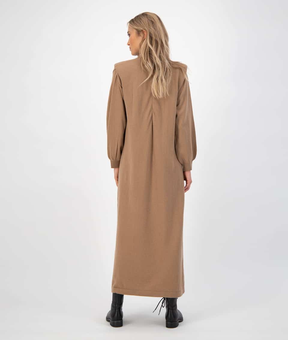 Goosecraft-Dandy-knitted-dress-sand-women-back