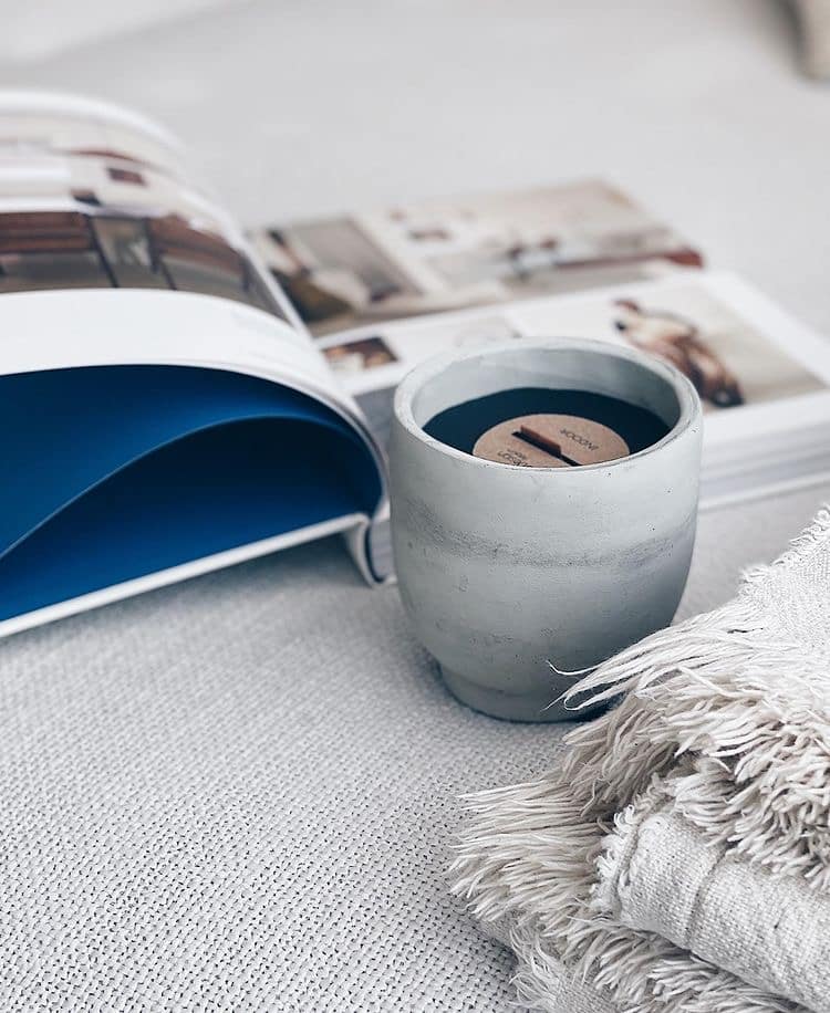 Paju-Design_Smooth_candle_3