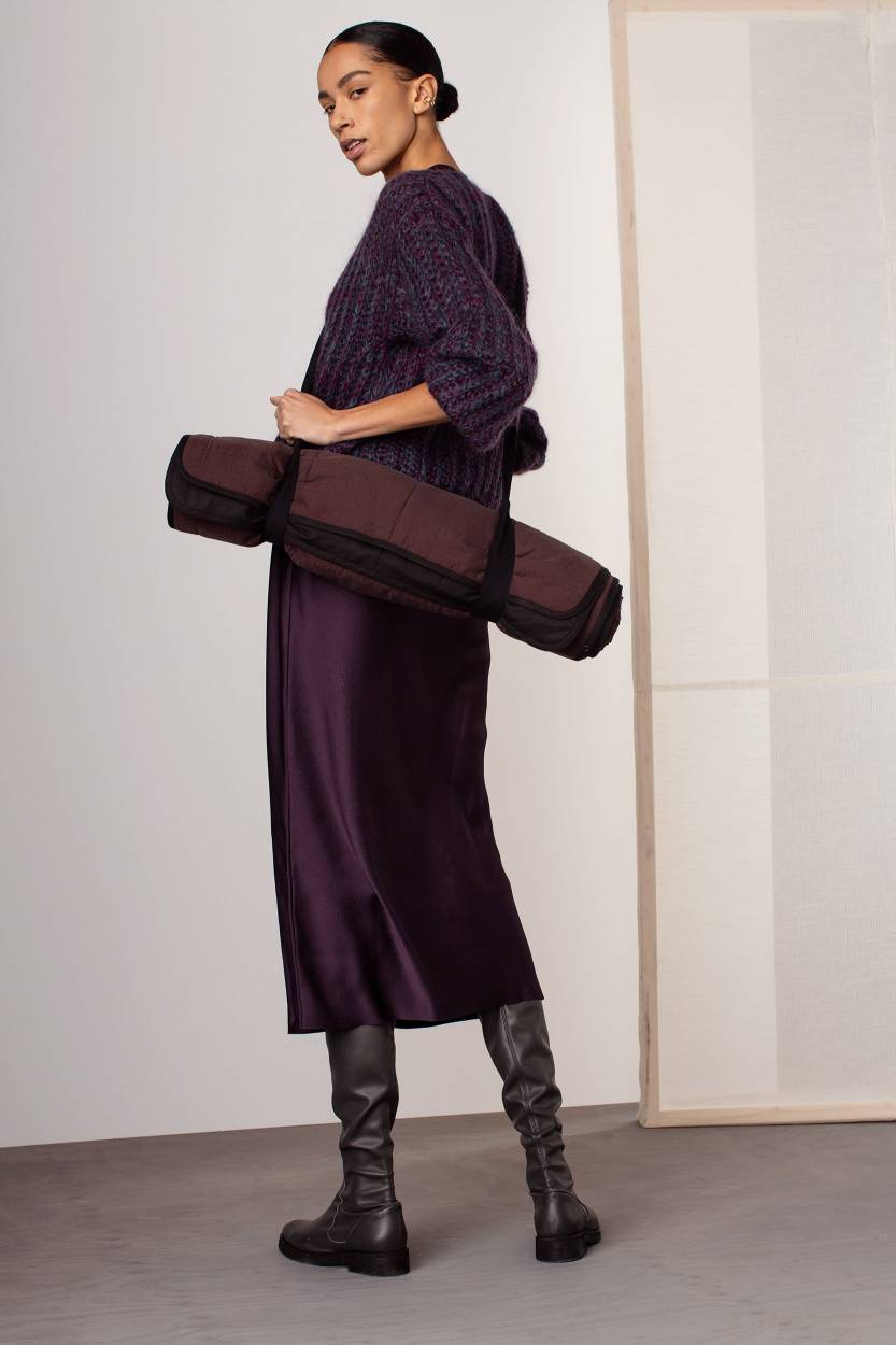 WEBSHOP_RANIA_D-EMER_03_833x1250