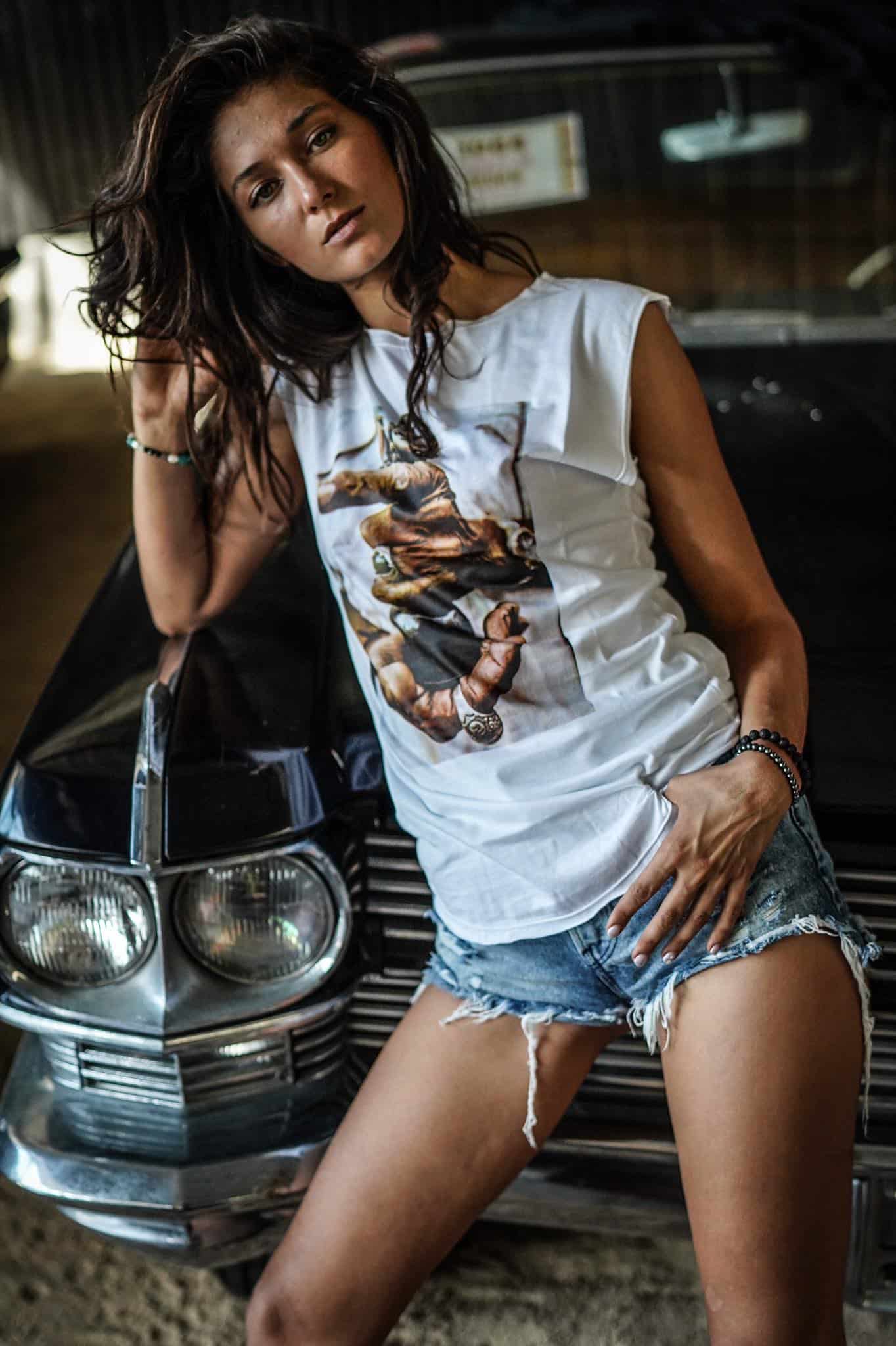 WOMAN-BELL 5