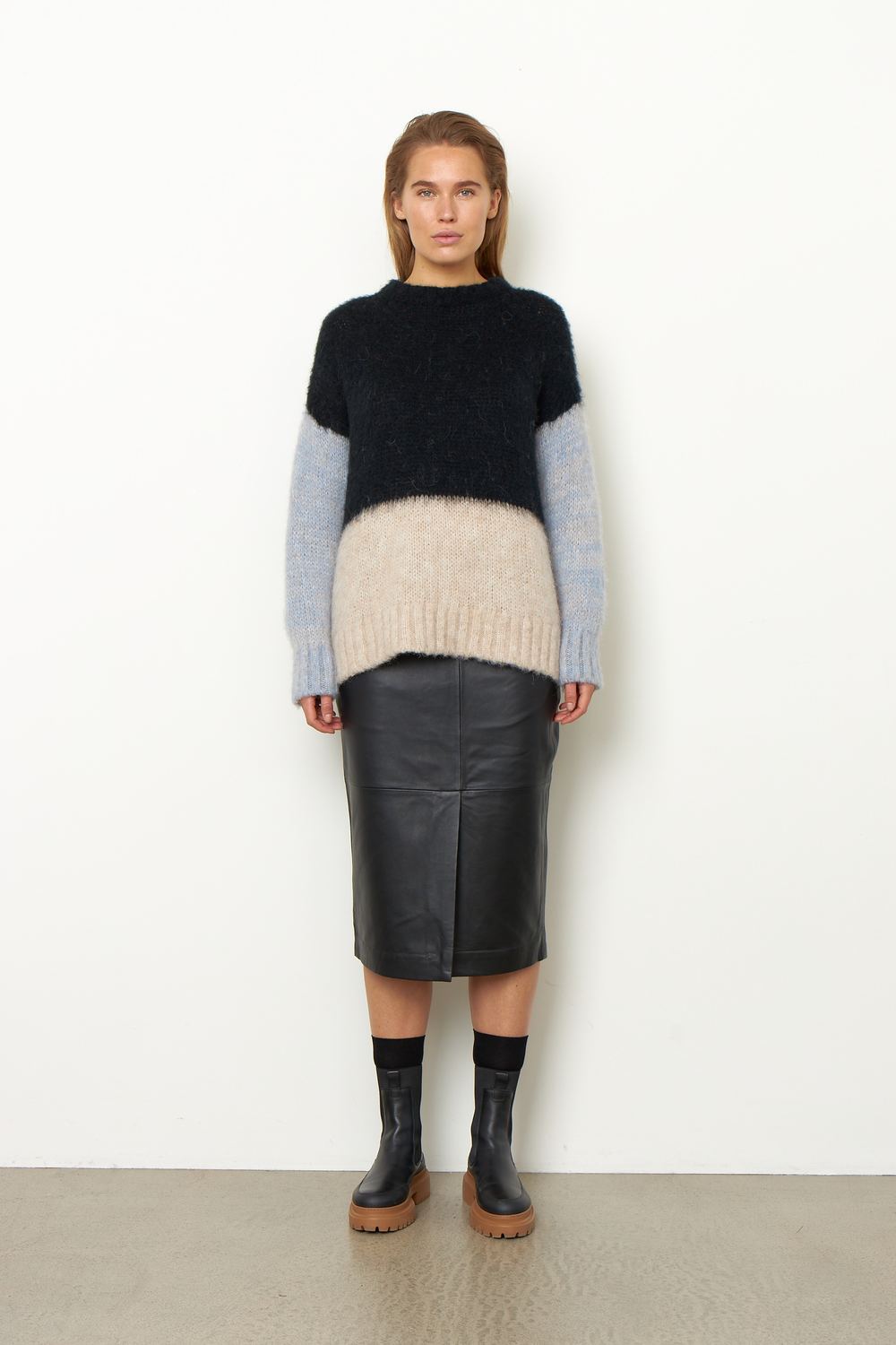 Second-female_Gwennola-Knit_3