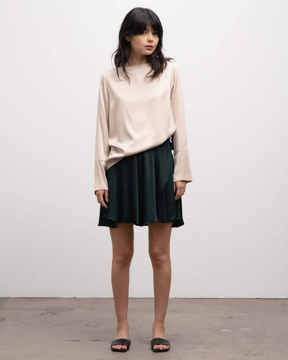 Ahlvar_Kelly-Blouse_powder_1