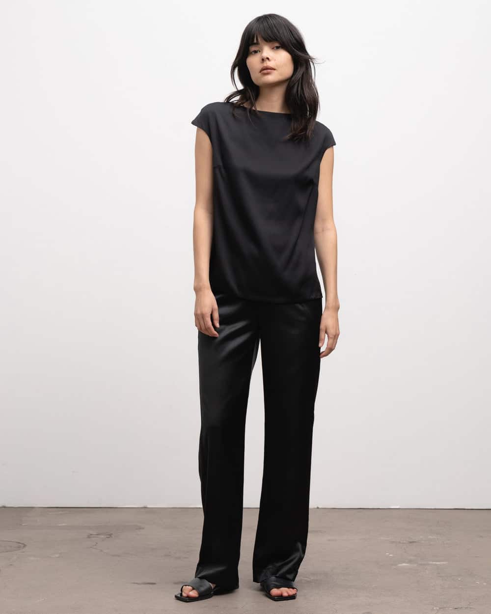 Ahlvar_Yui-Top_black_1
