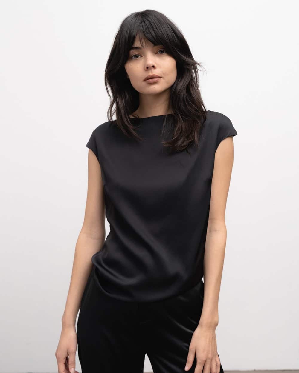 Ahlvar_Yui-Top_black_4