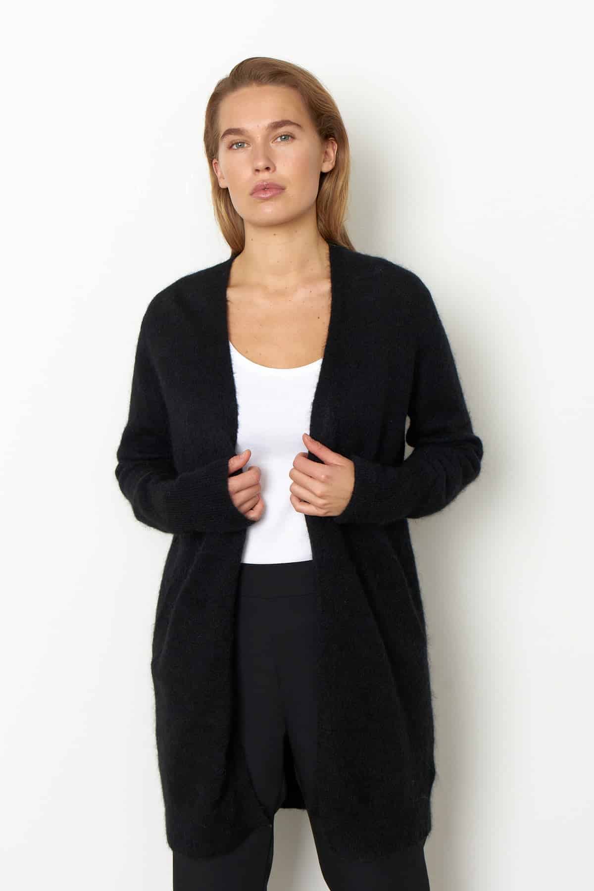 Second-female_Brook-knit-cape_black_3